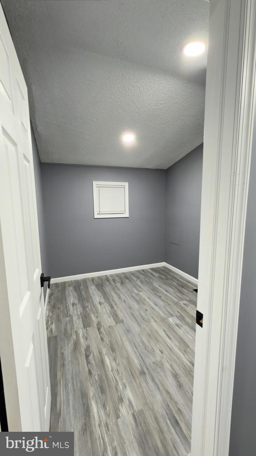 BUSH RIVER MANOR - Residential