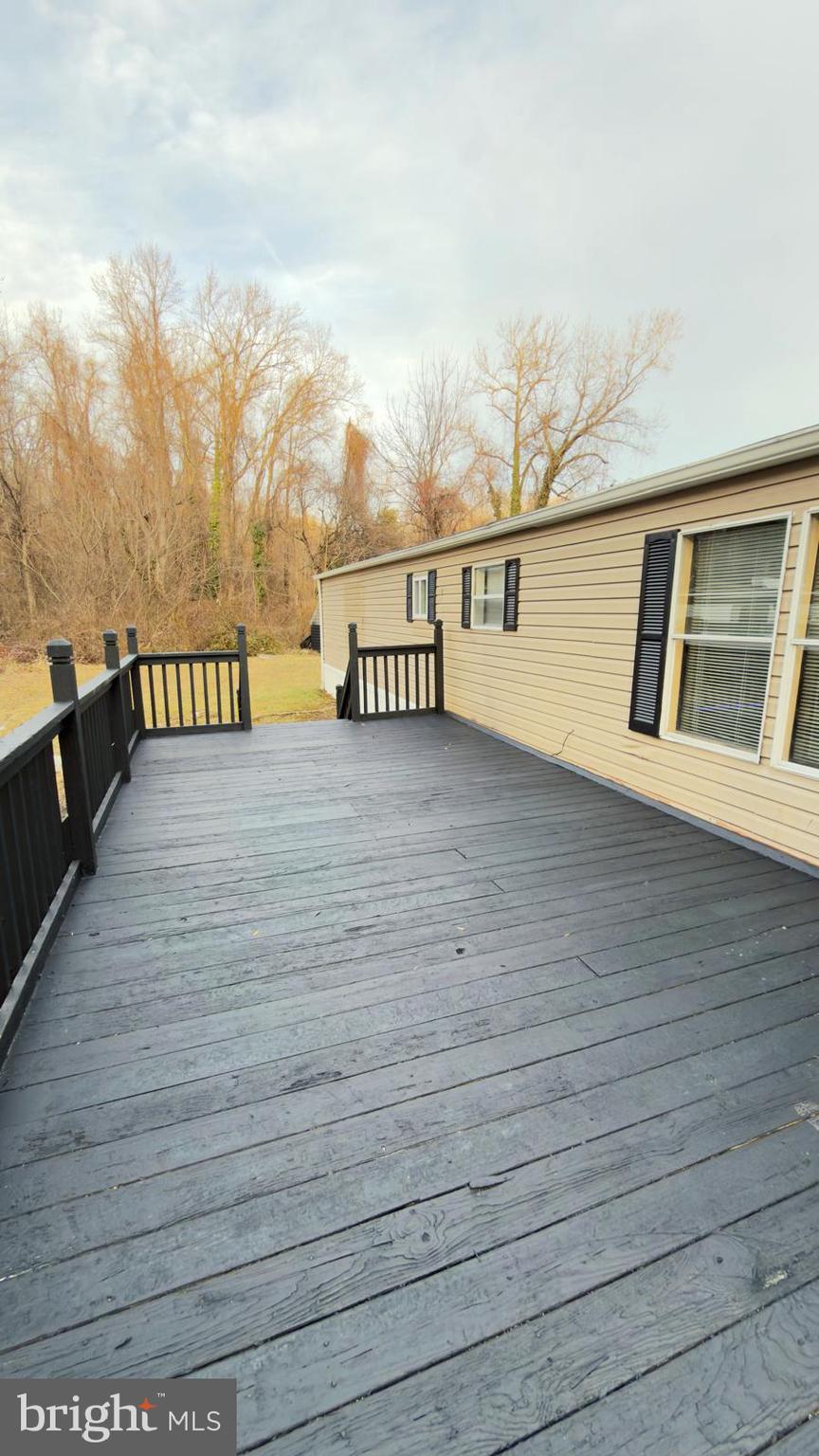 BUSH RIVER MANOR - Residential