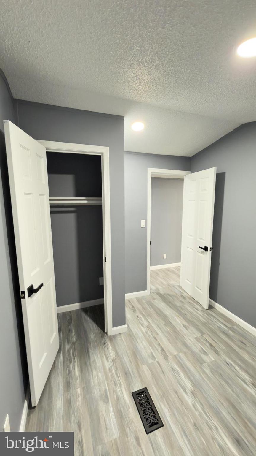 BUSH RIVER MANOR - Residential