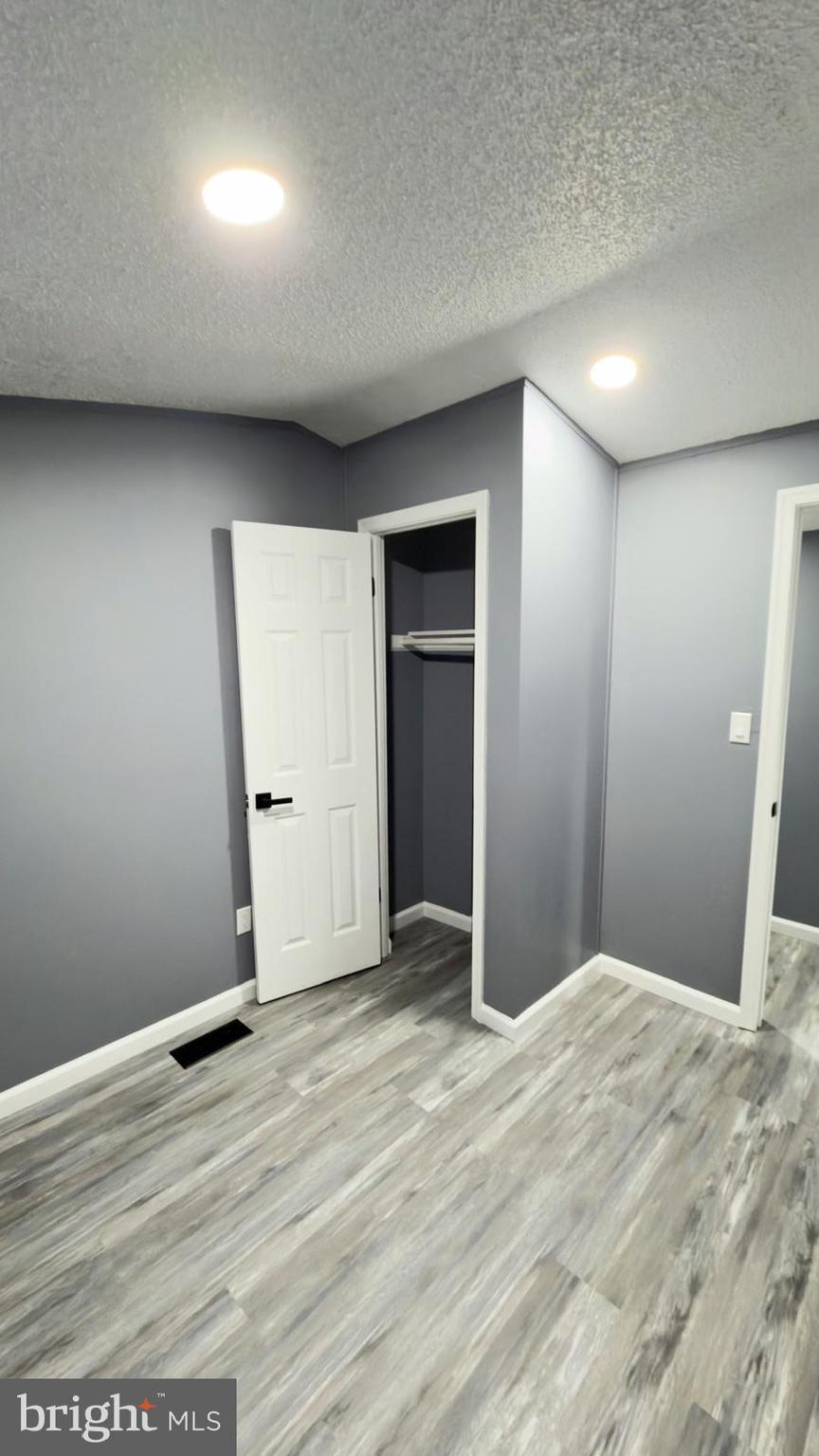 BUSH RIVER MANOR - Residential