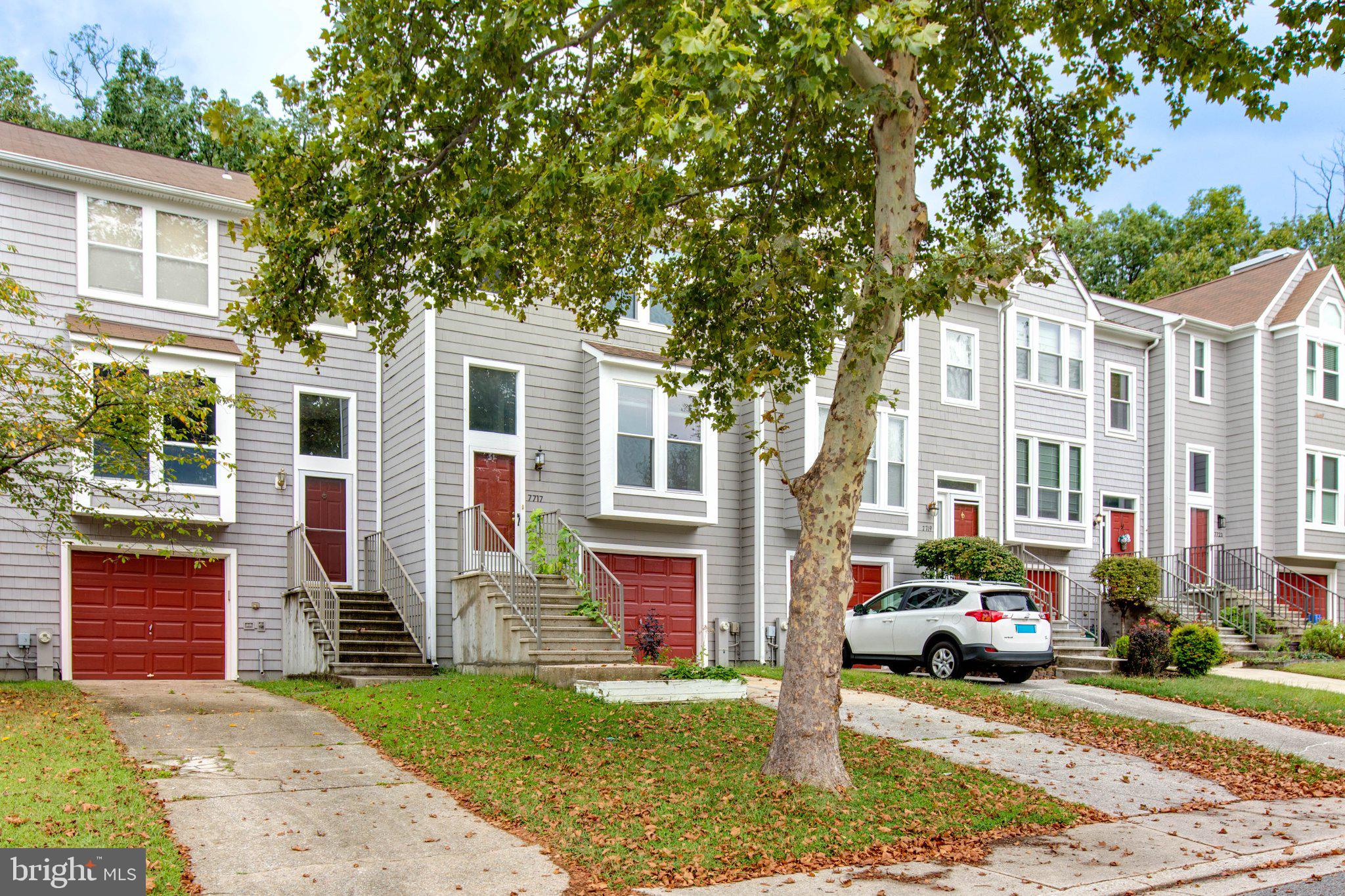 7717 HEATHERSIDE LANE
