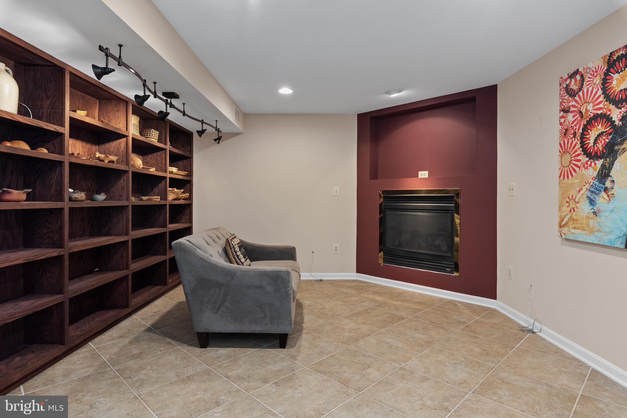 EASTPORT - Residential