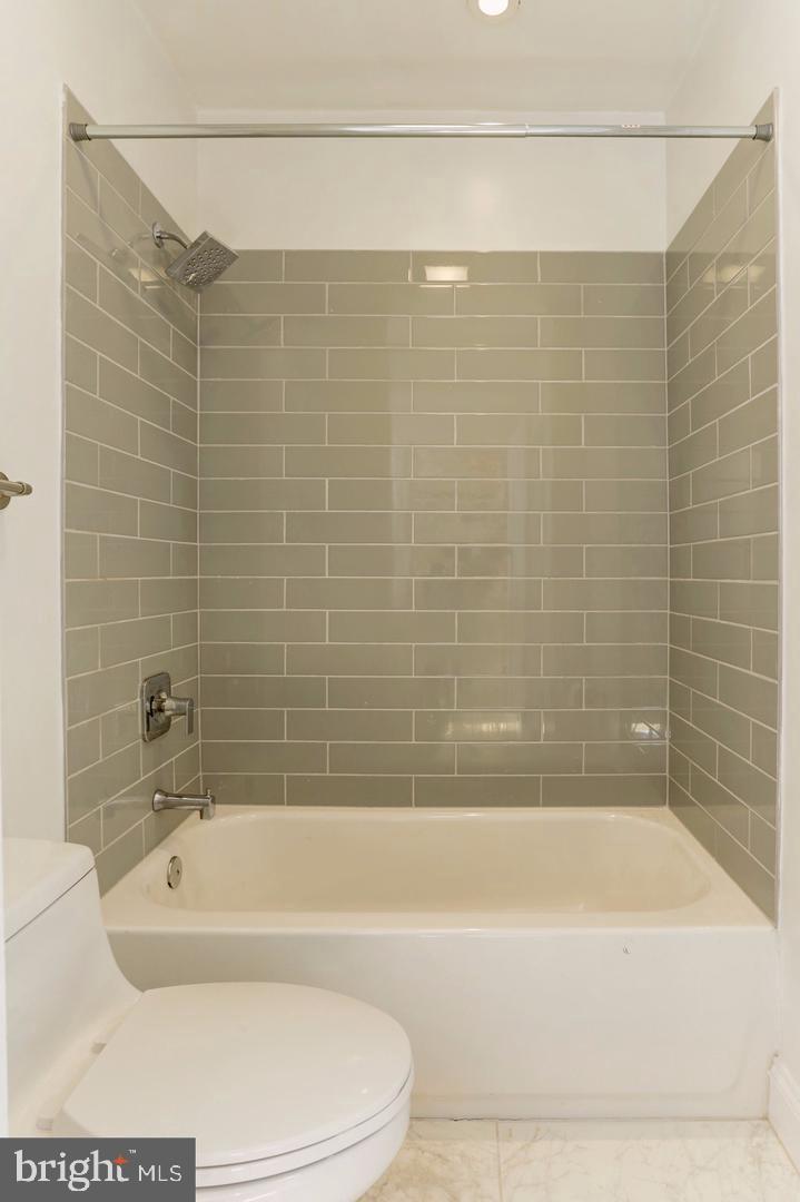 HAMPDEN HISTORIC DISTRICT - Residential