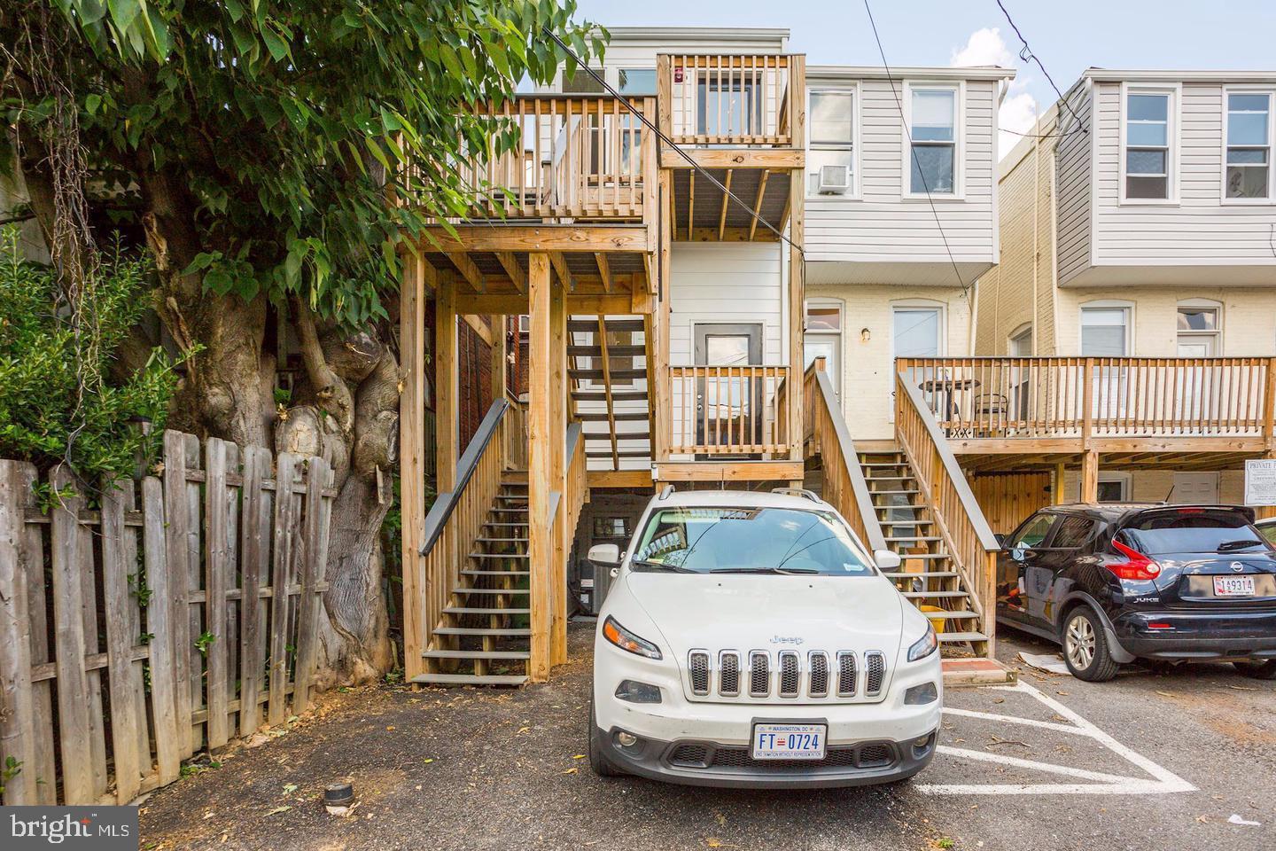 HAMPDEN HISTORIC DISTRICT - Residential