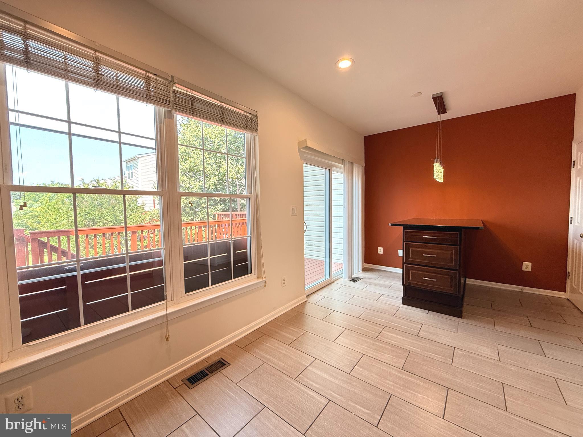 DOMINION STATION - Residential Lease