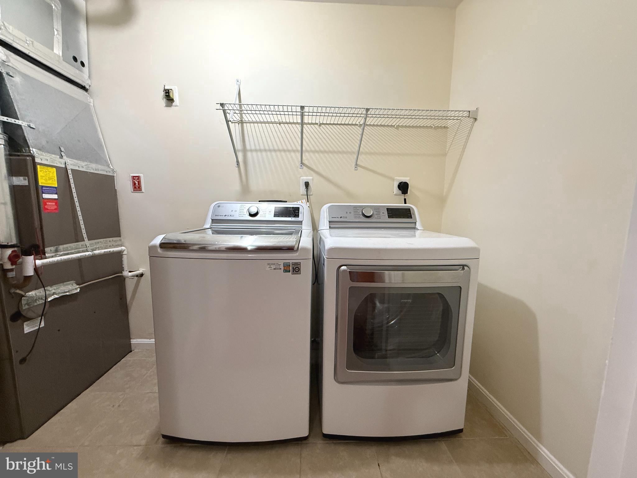 DOMINION STATION - Residential Lease