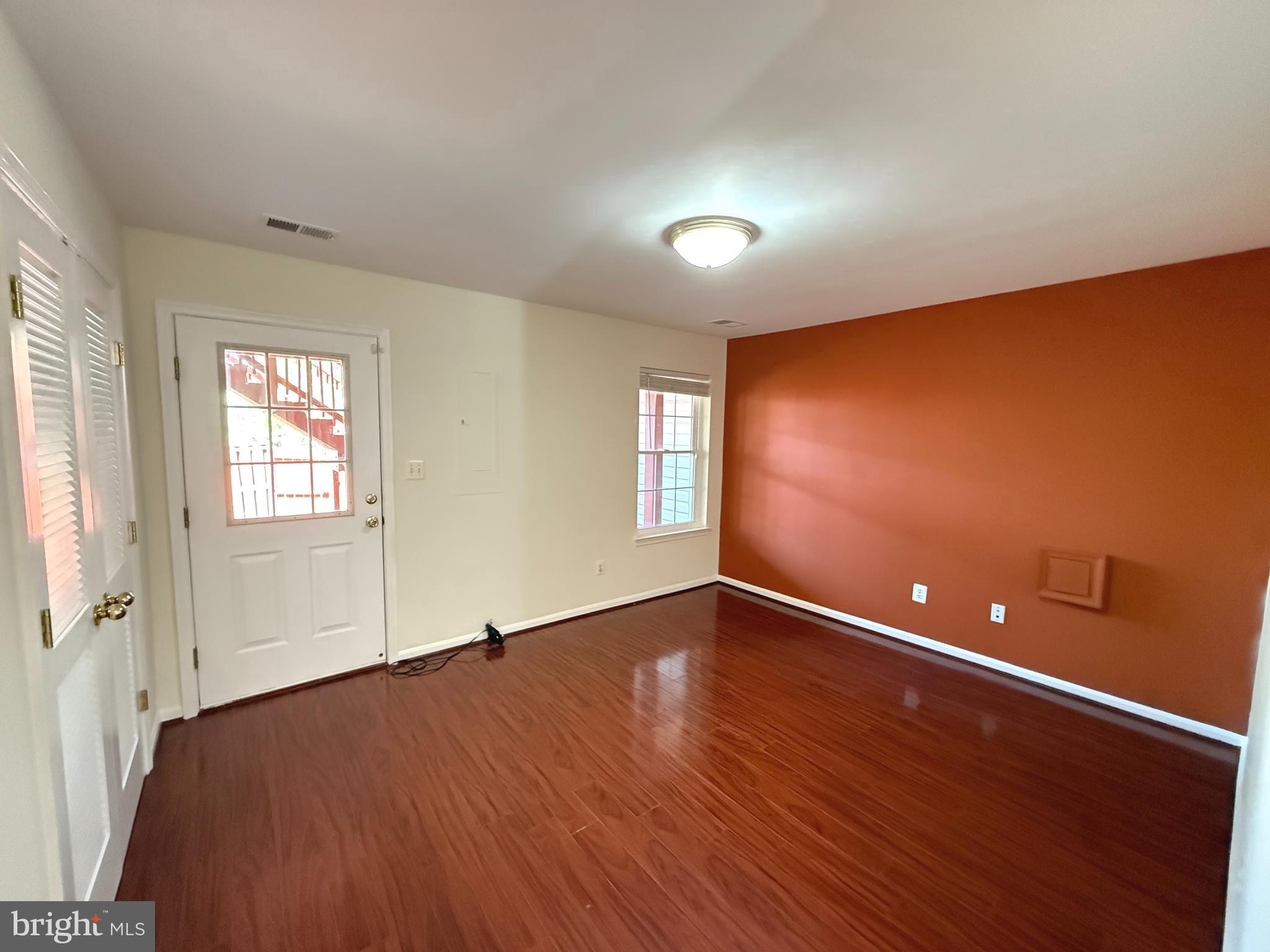 DOMINION STATION - Residential Lease