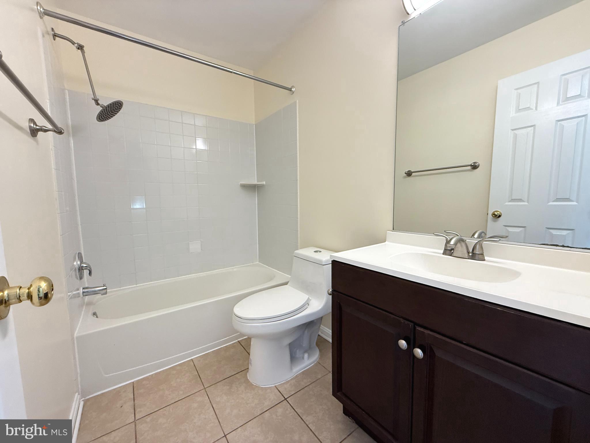 DOMINION STATION - Residential Lease