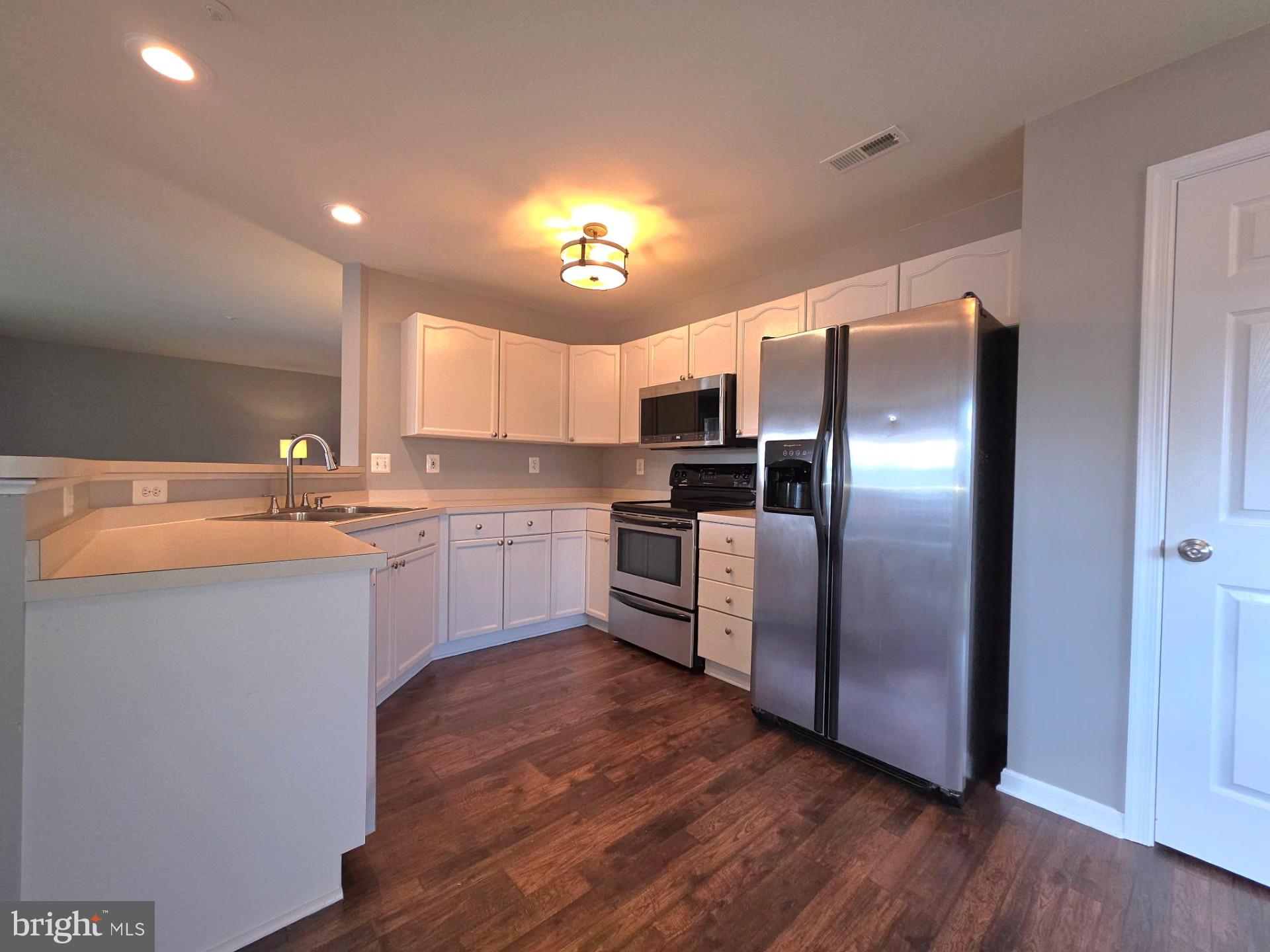 WHITTIER ECHO GLEN - Residential