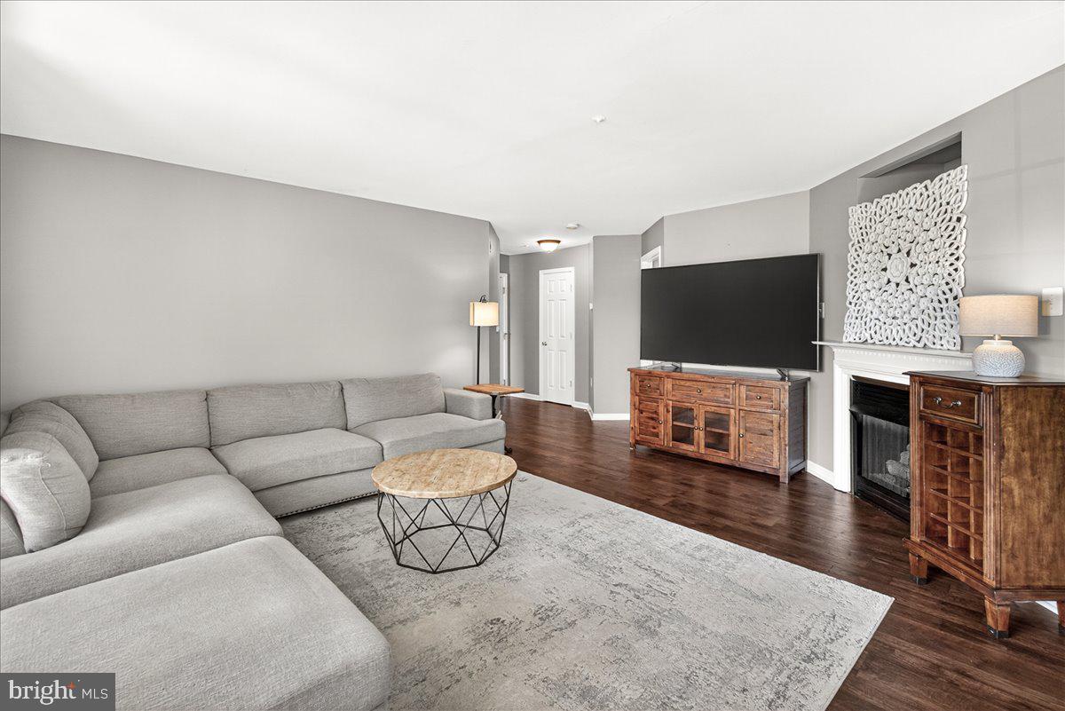 WHITTIER ECHO GLEN - Residential