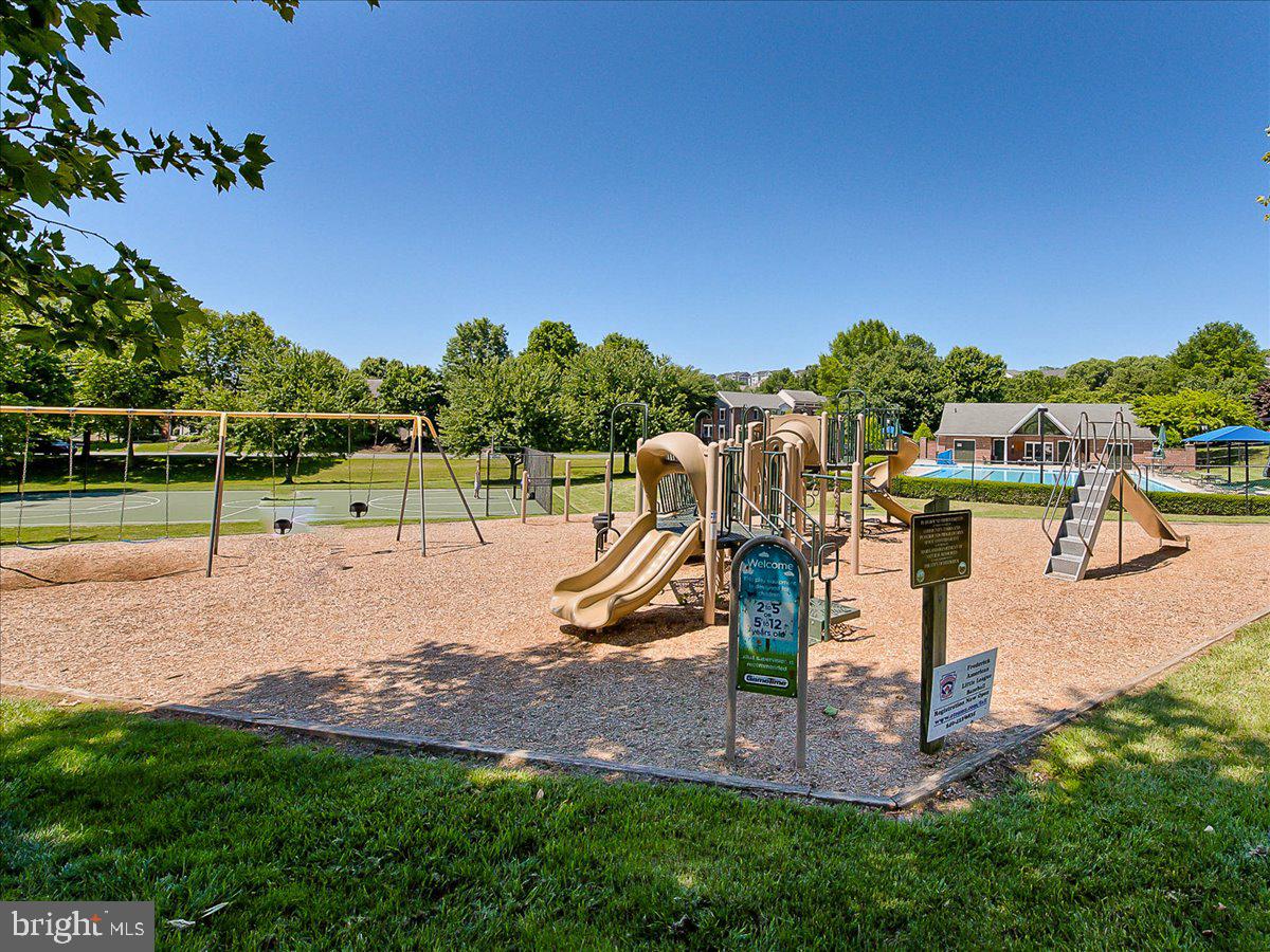WHITTIER ECHO GLEN - Residential