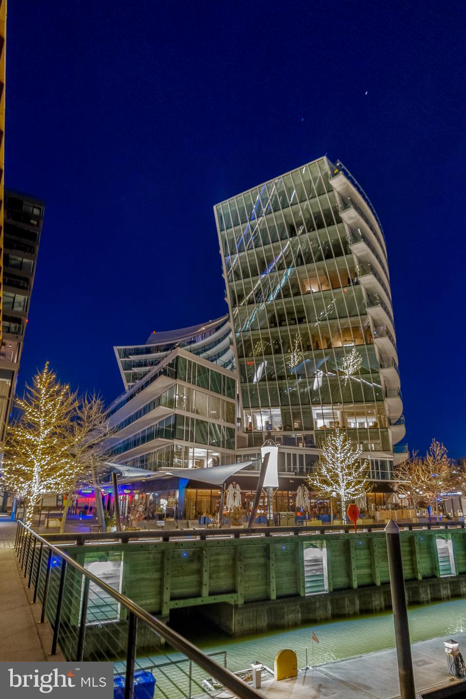 SOUTHWEST WATERFRONT - Residential