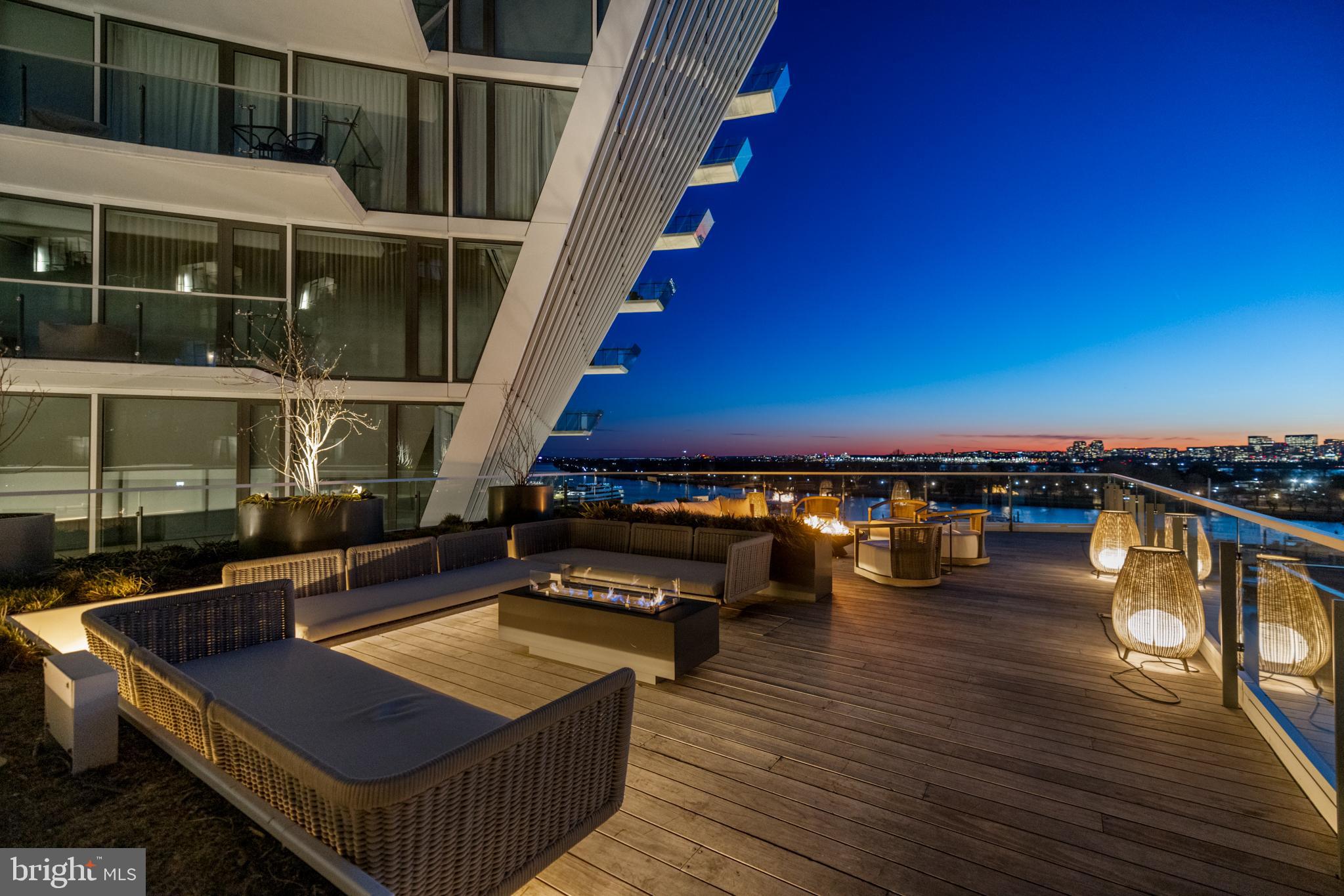 SOUTHWEST WATERFRONT - Residential