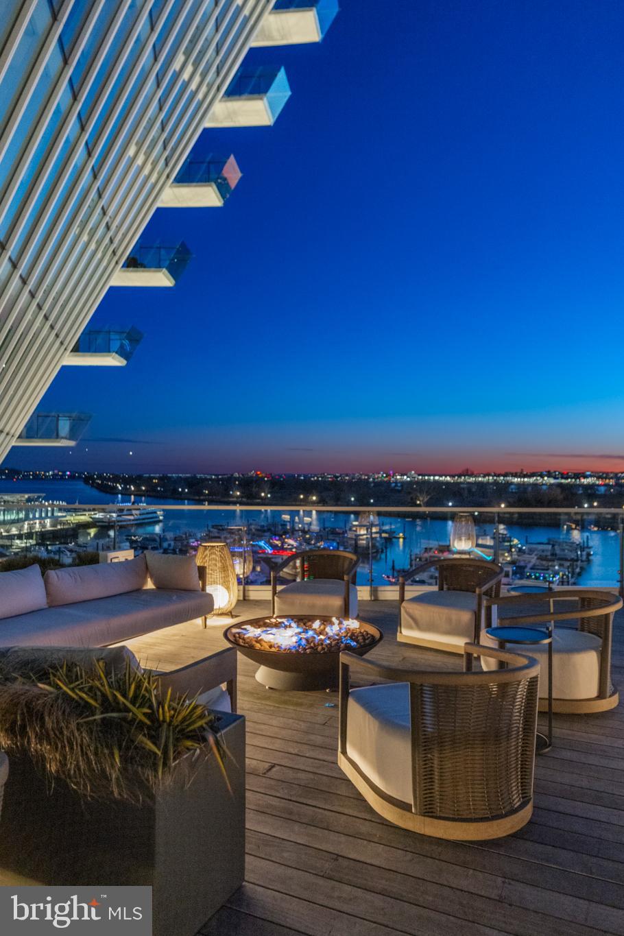 SOUTHWEST WATERFRONT - Residential