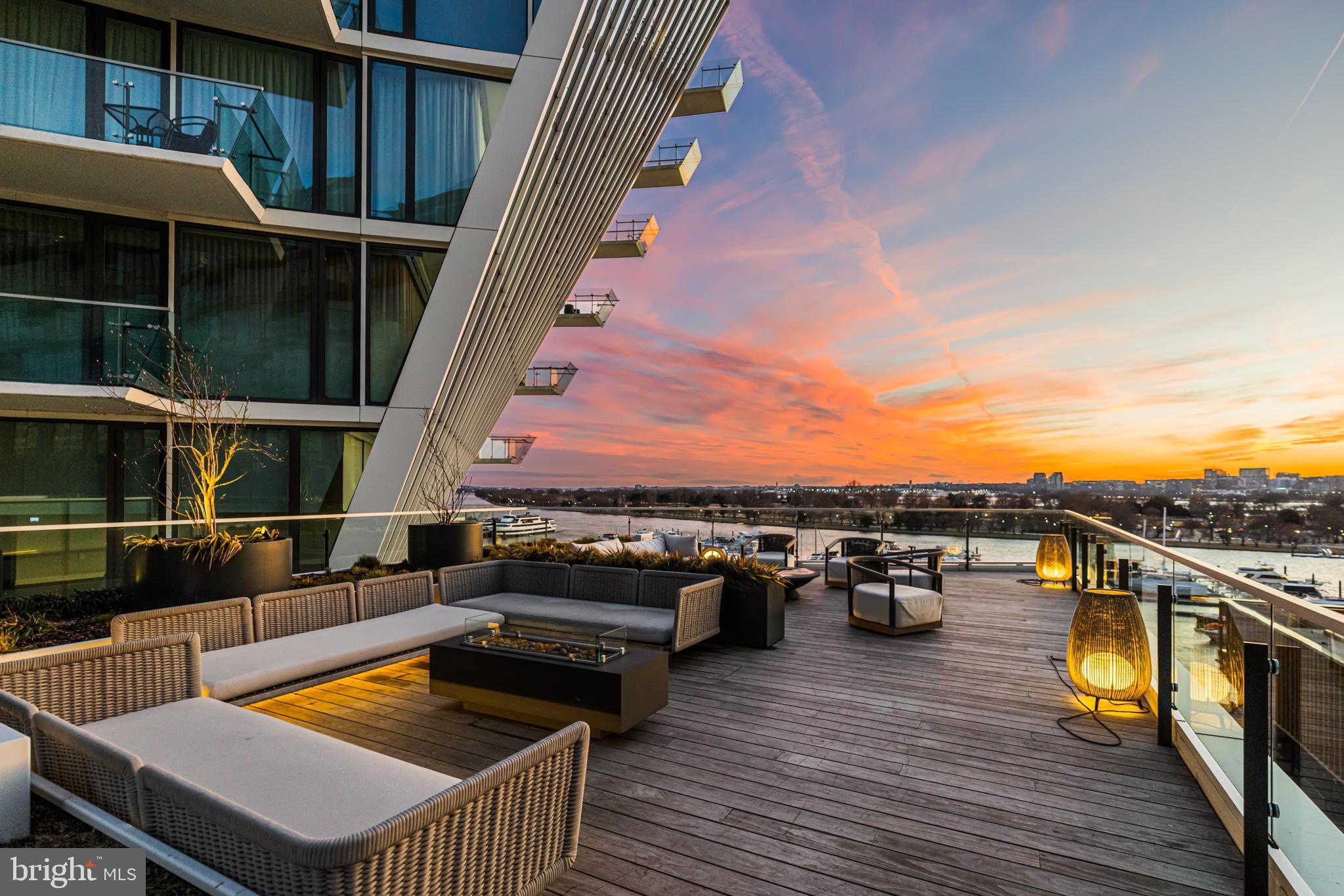 SOUTHWEST WATERFRONT - Residential
