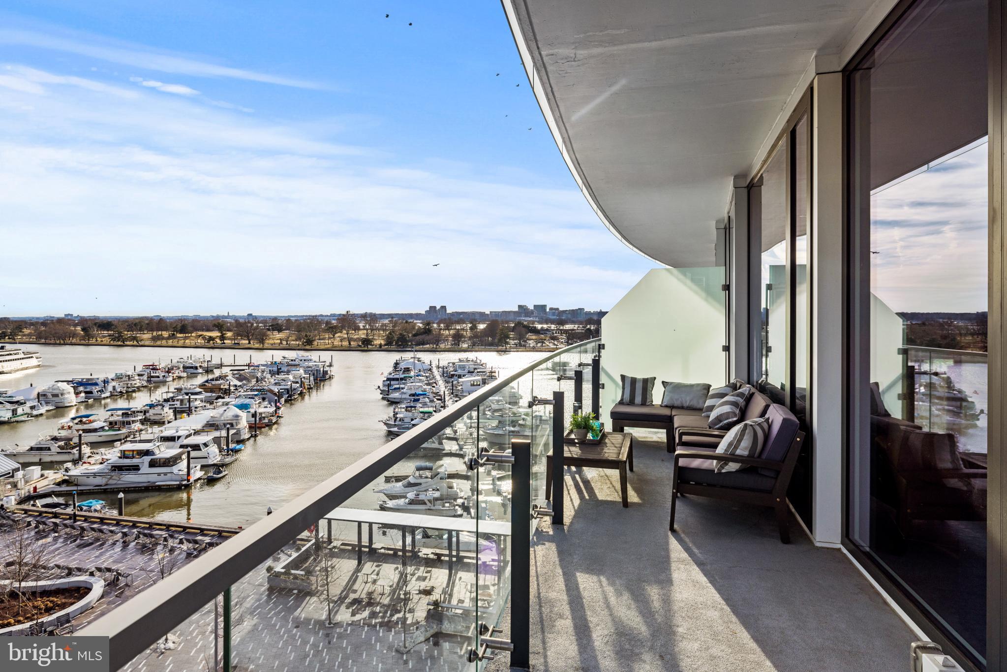 SOUTHWEST WATERFRONT - Residential