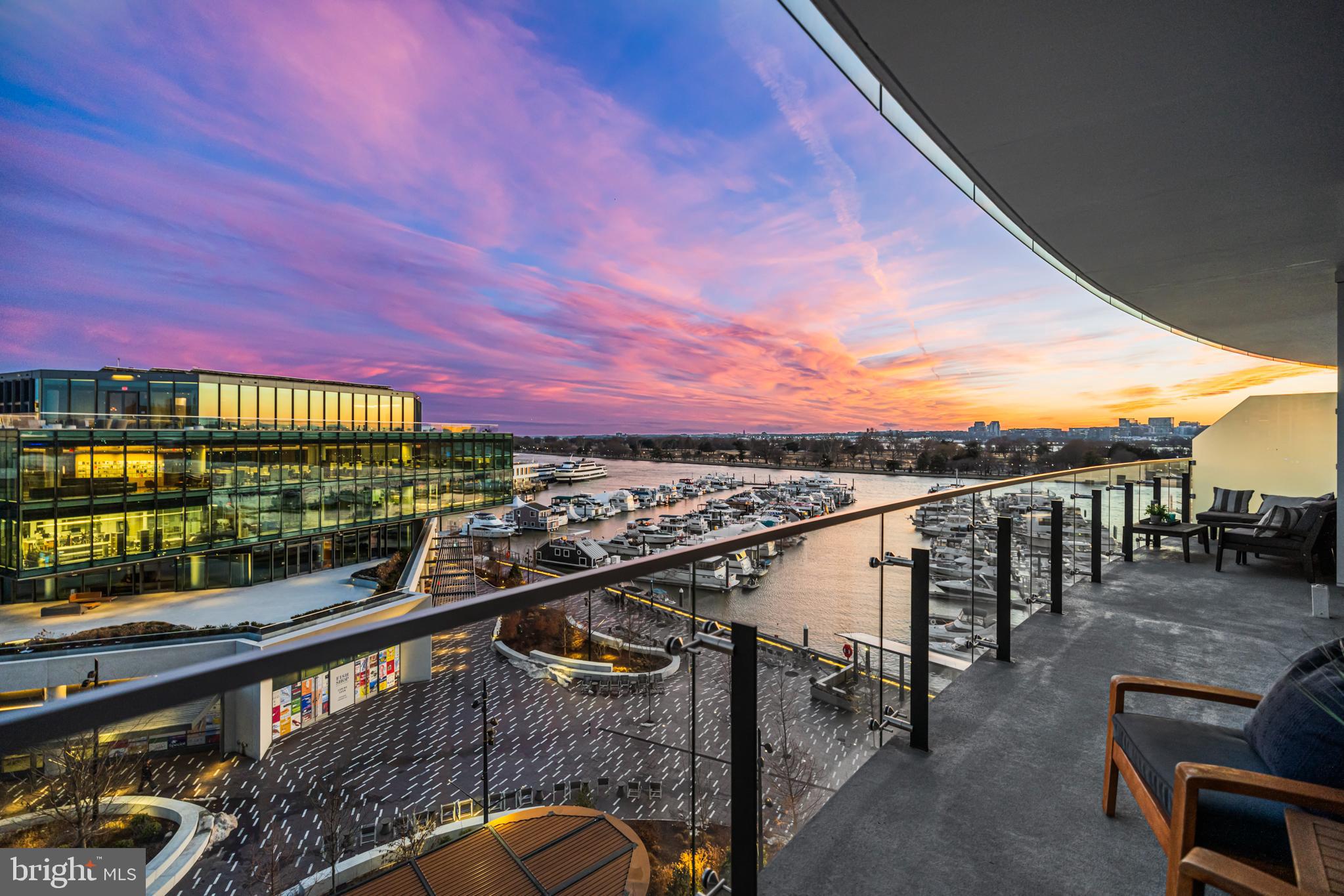 SOUTHWEST WATERFRONT - Residential