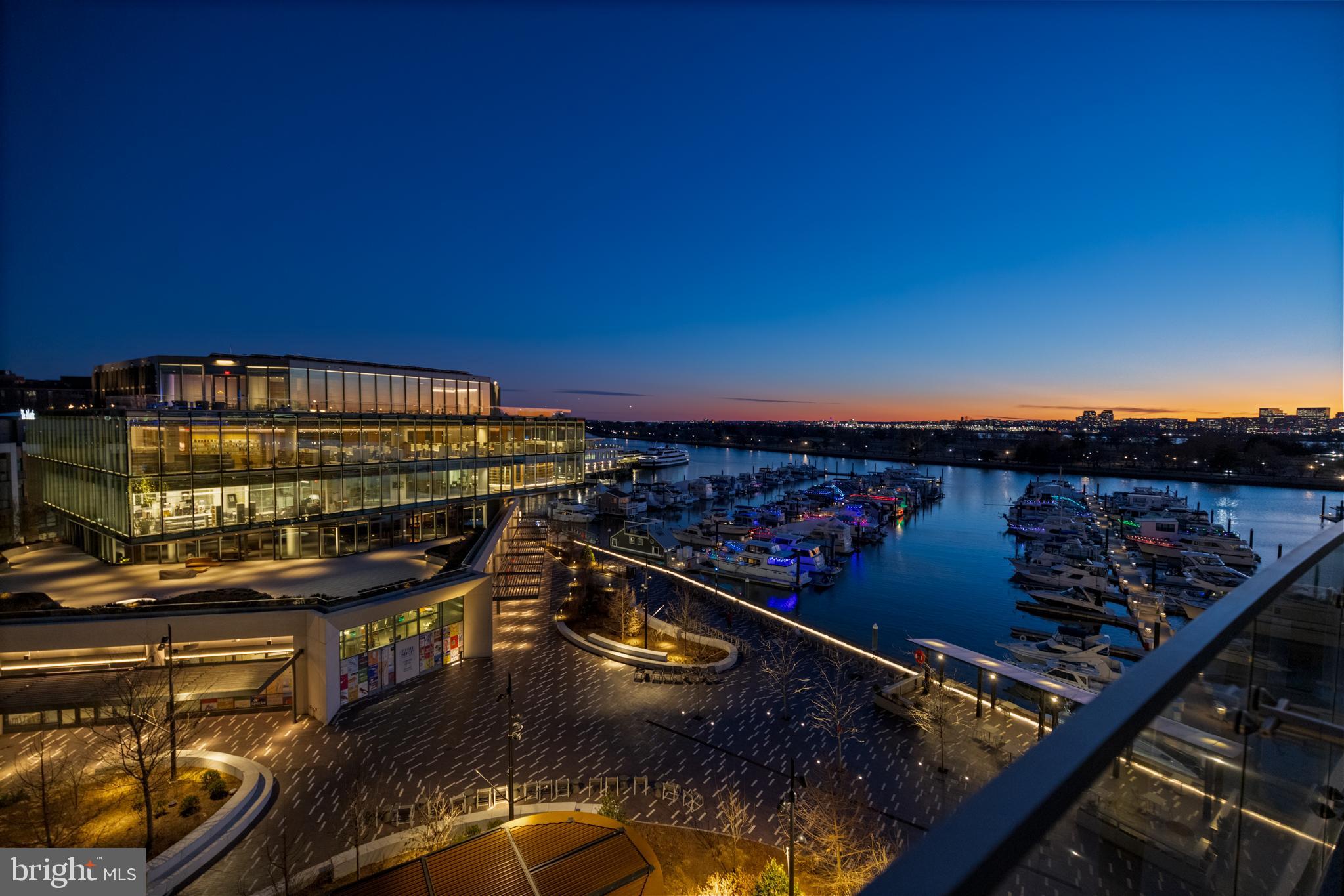 SOUTHWEST WATERFRONT - Residential