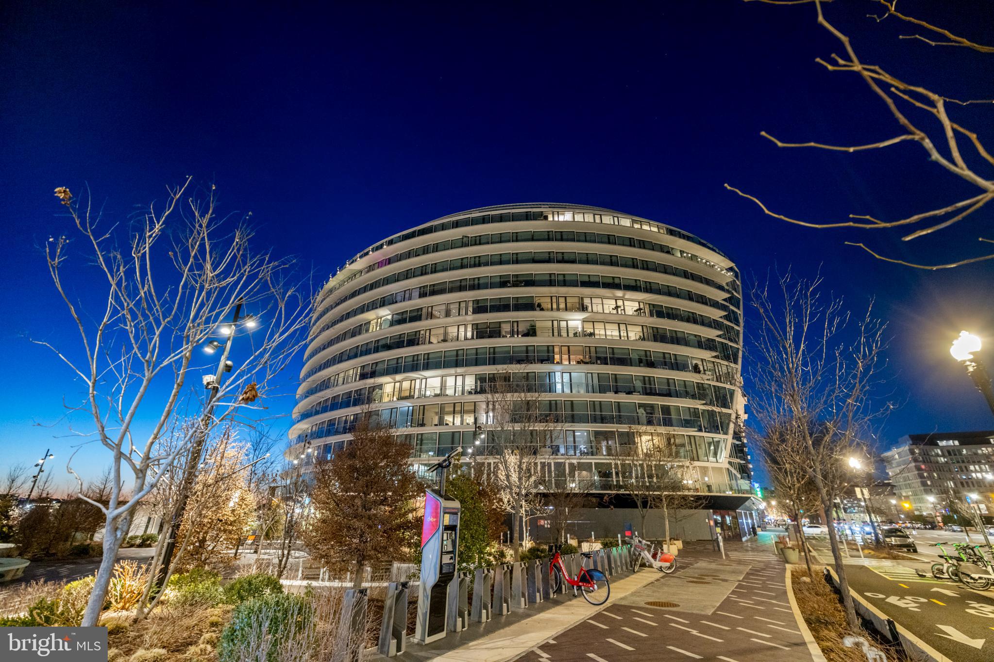 SOUTHWEST WATERFRONT - Residential