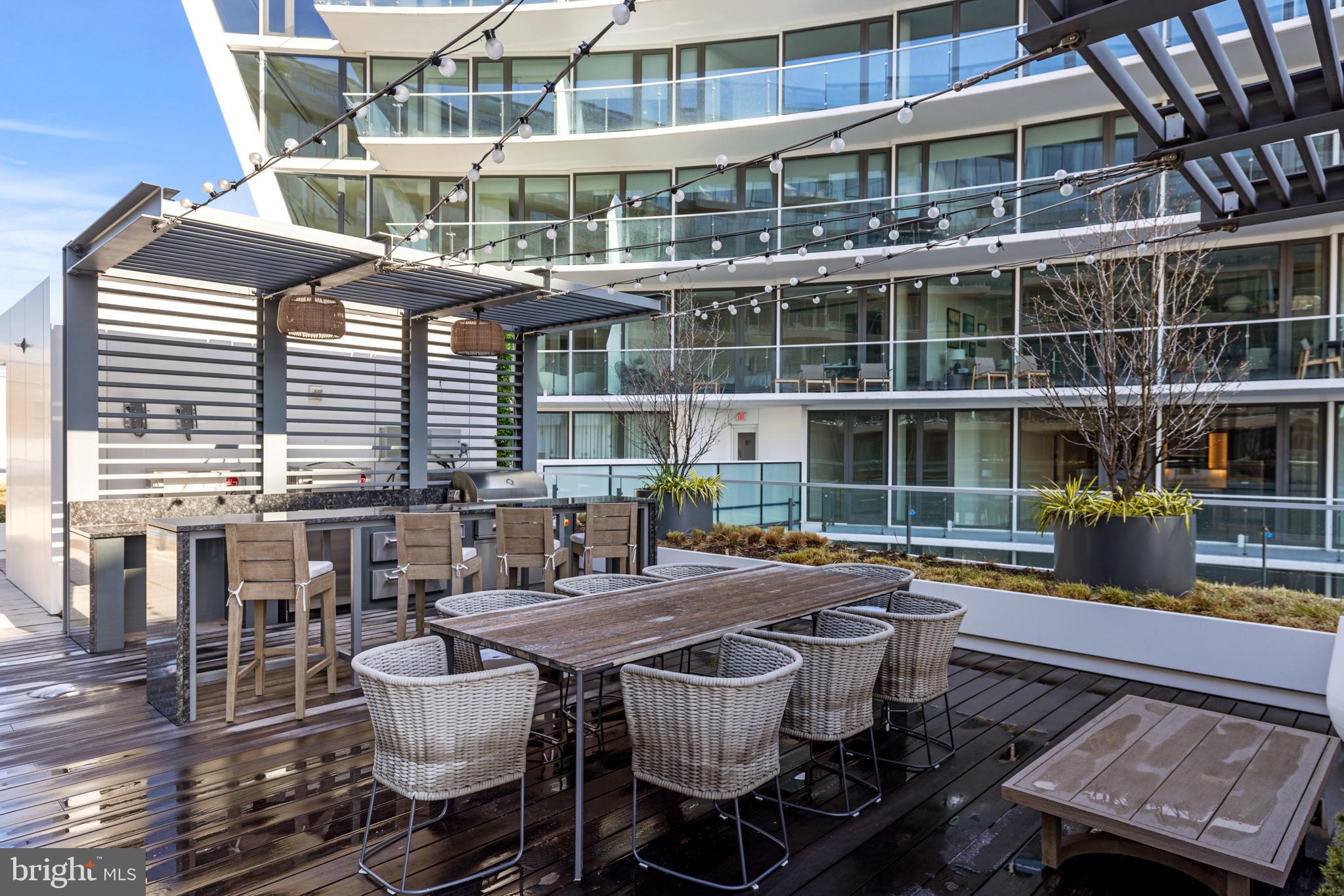 SOUTHWEST WATERFRONT - Residential