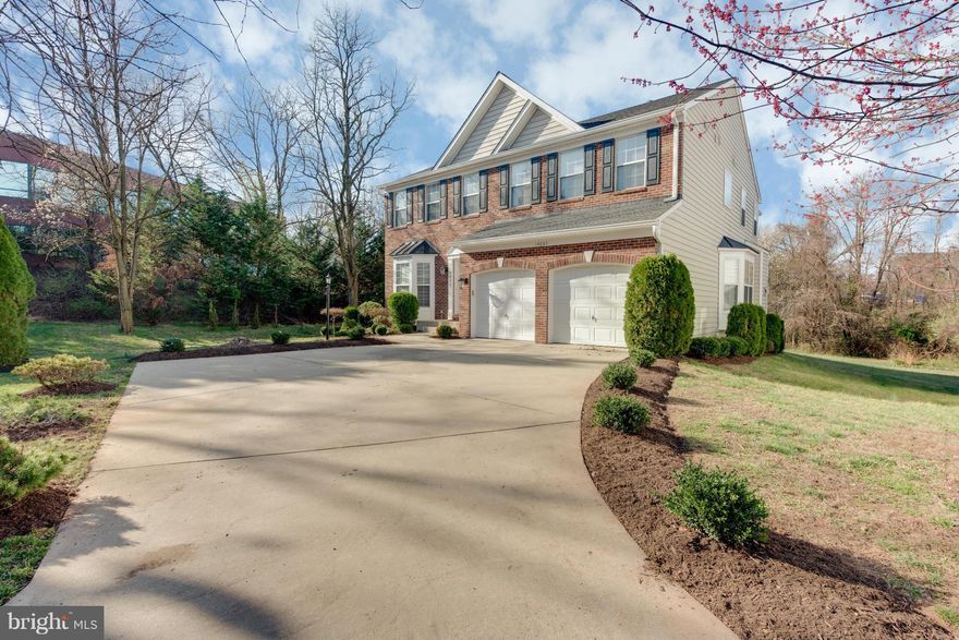 Beautiful home with private drive at the end of a cul-de-sac.  Cathedral ceiling greets you upon entering this beautiful home with gourmet kitchen, large pantry, formal two story living room, formal dining room, main level office, laundry room on bedroom level, H/W floors, three fireplaces and  2-car garage. Quietly close to Rt 28, Rt 50, HWY 66.  Less than 10 miles to Dulles Int'l Airport