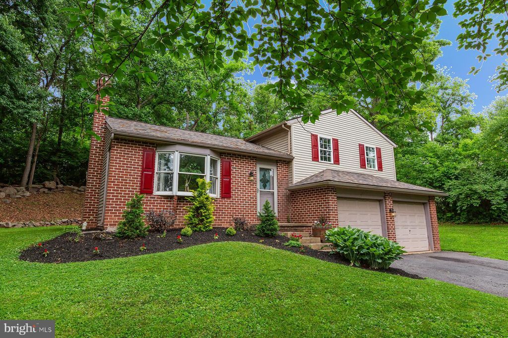 Photo of 125 Boulder Drive, DENVER, PA 17517 (MLS # PALA2089880)