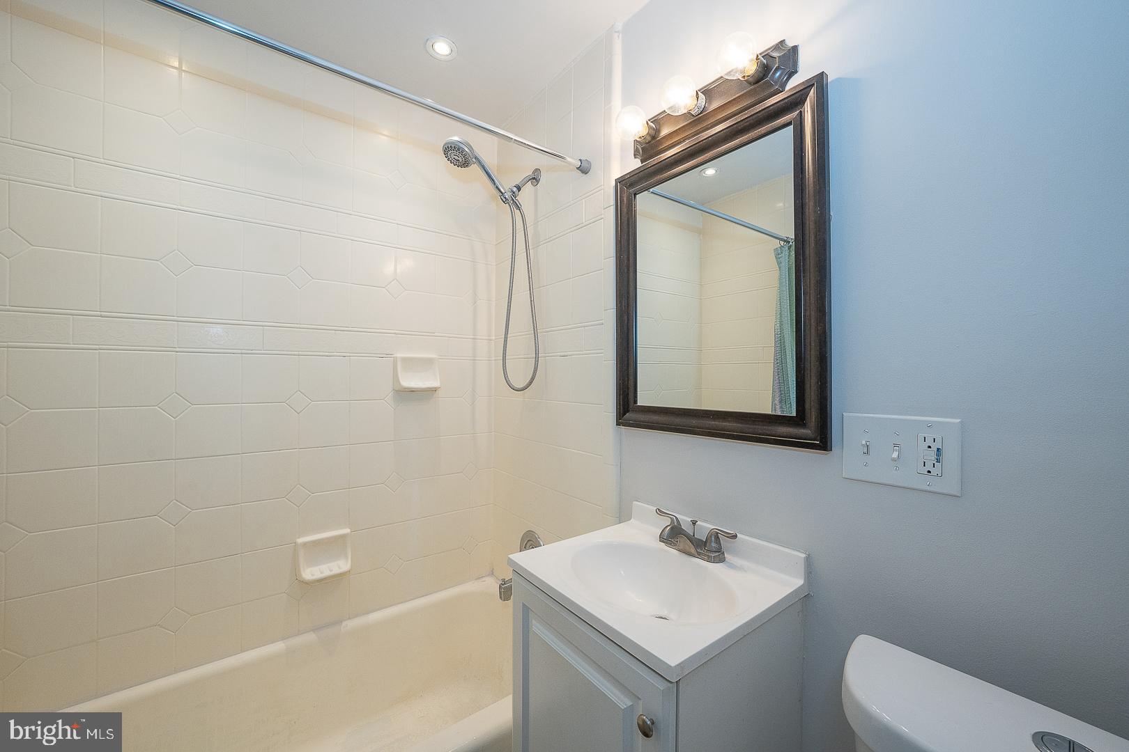 DOWNINGTOWN BORO - Residential