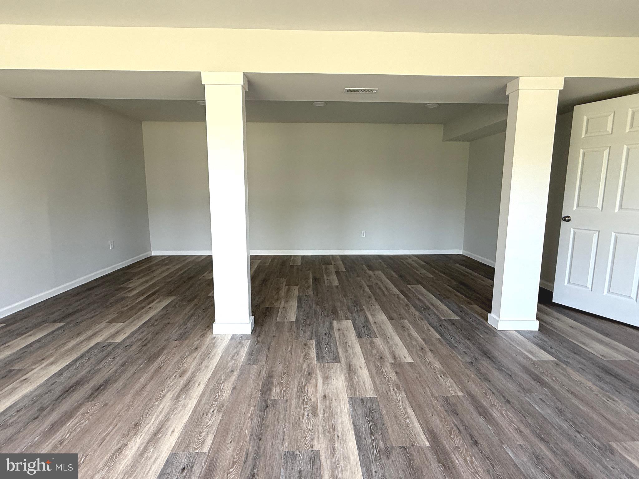 SYCAMORE VILLAGE - Residential