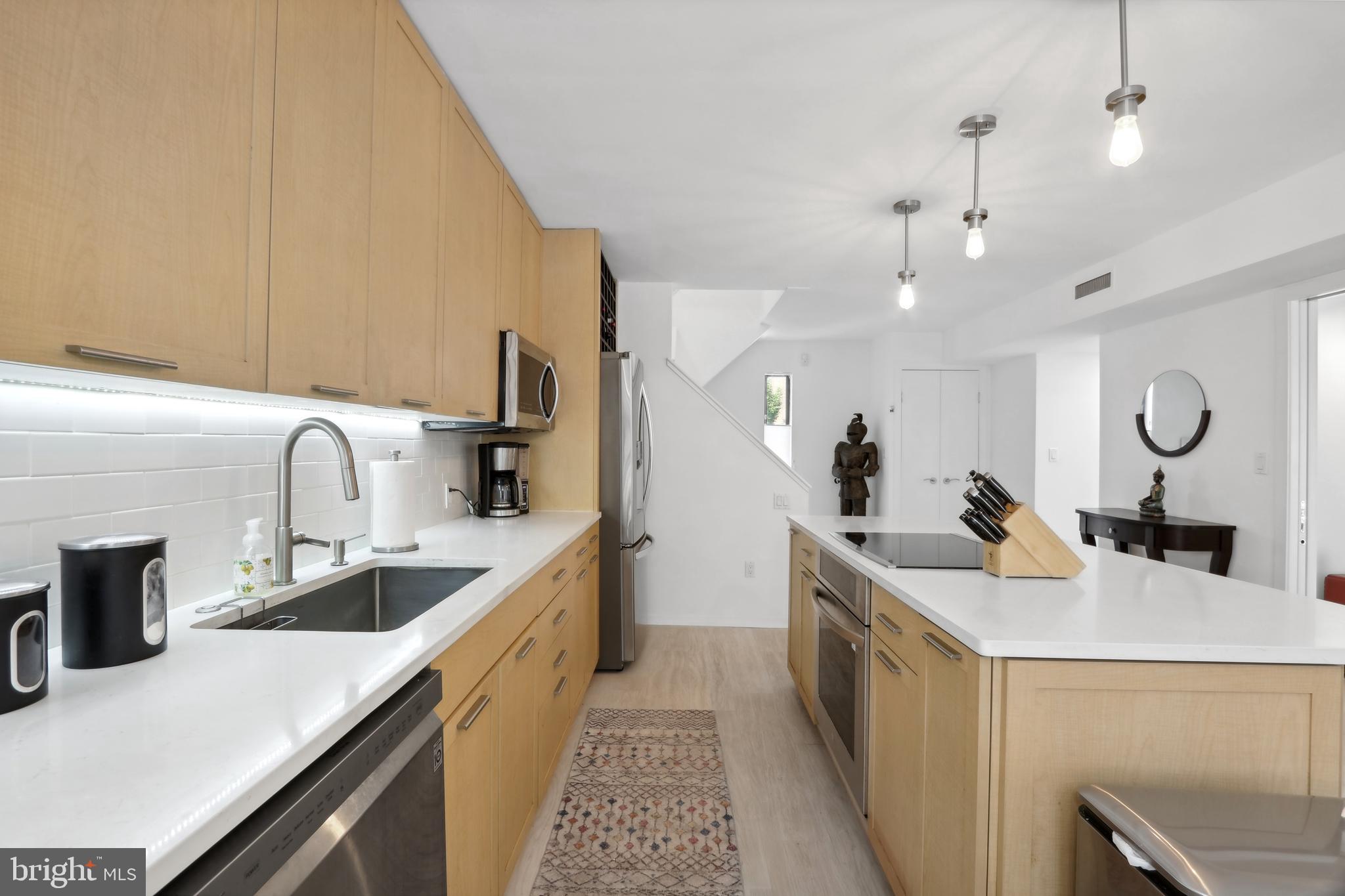 PENN'S LANDING - Residential