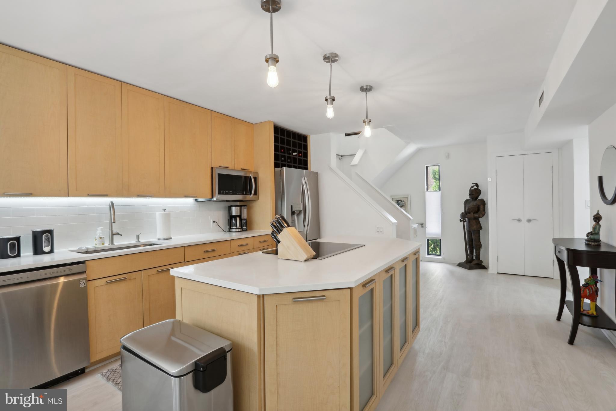 PENN'S LANDING - Residential