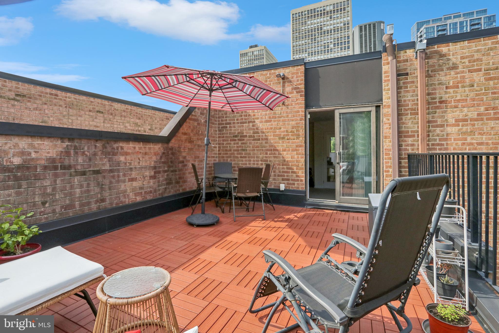 PENN'S LANDING - Residential