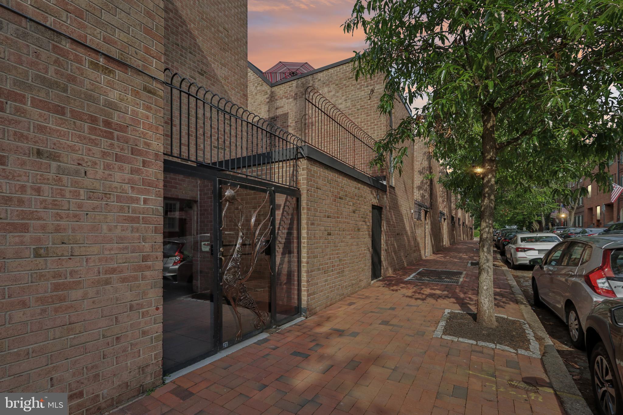 PENN'S LANDING - Residential