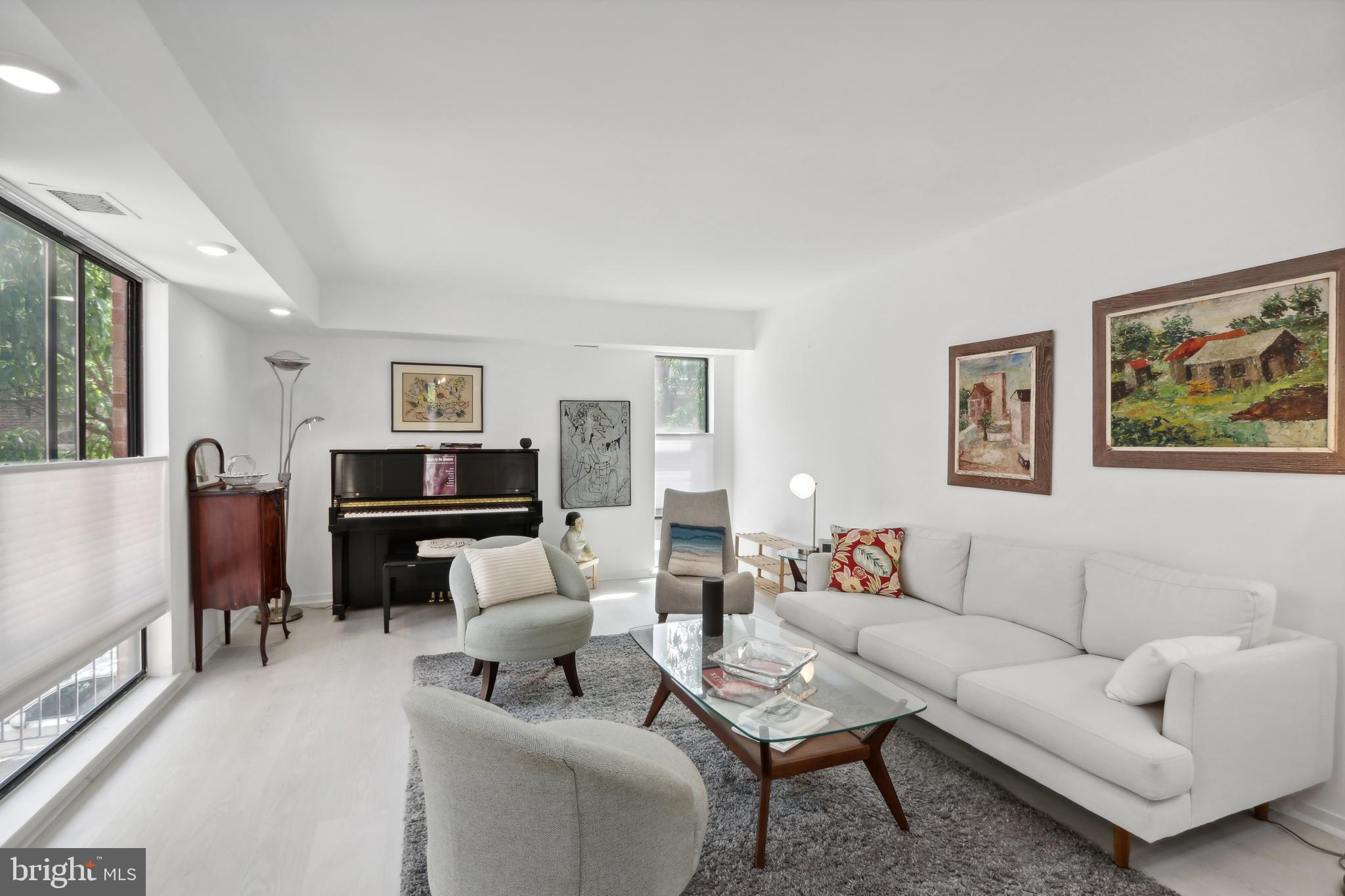 PENN'S LANDING - Residential