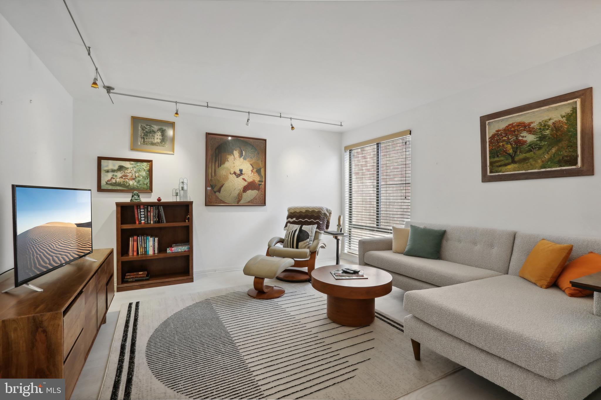 PENN'S LANDING - Residential