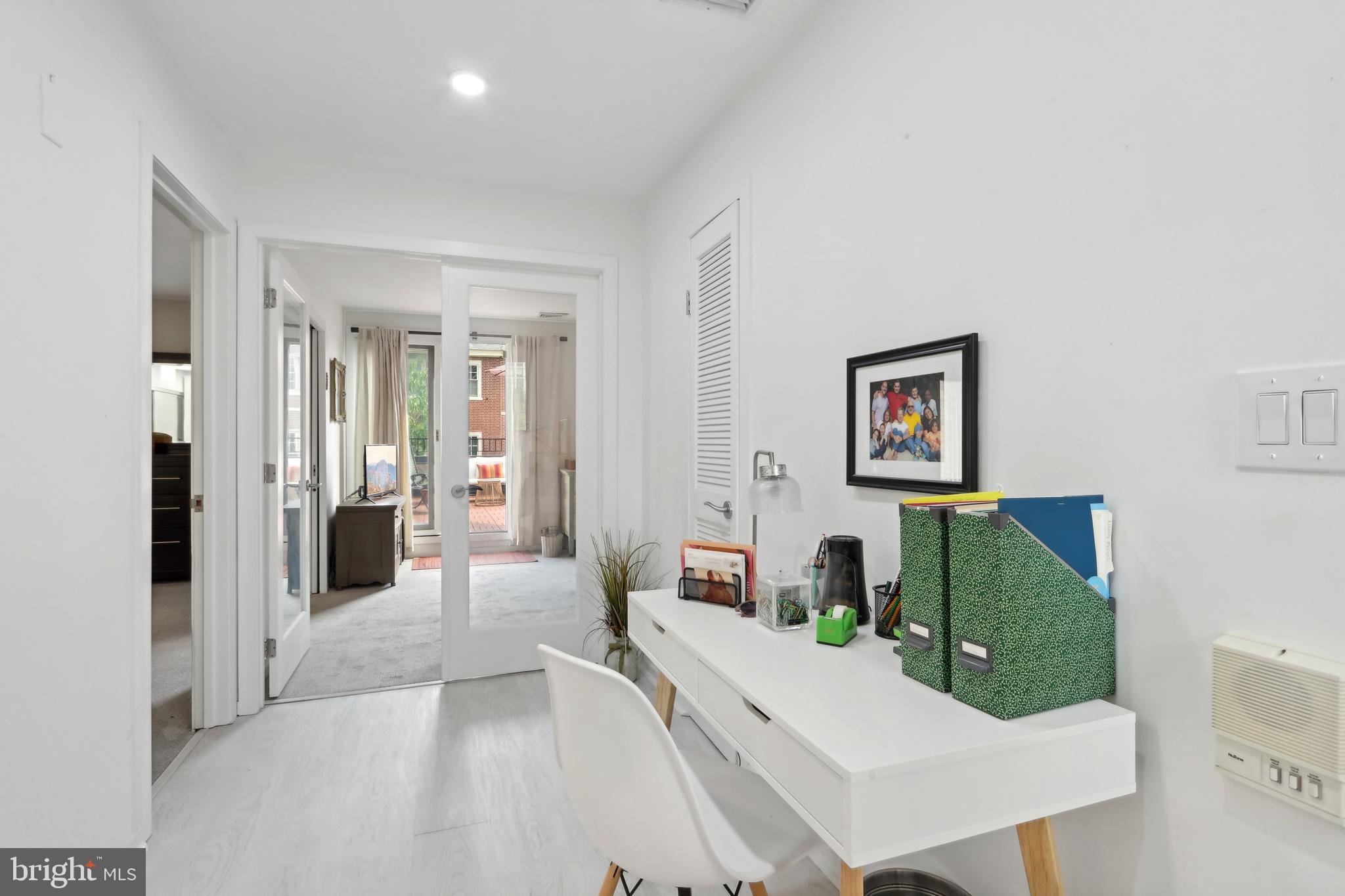 PENN'S LANDING - Residential