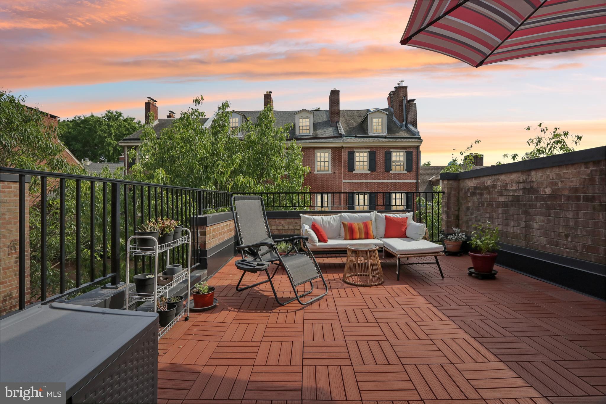 PENN'S LANDING - Residential