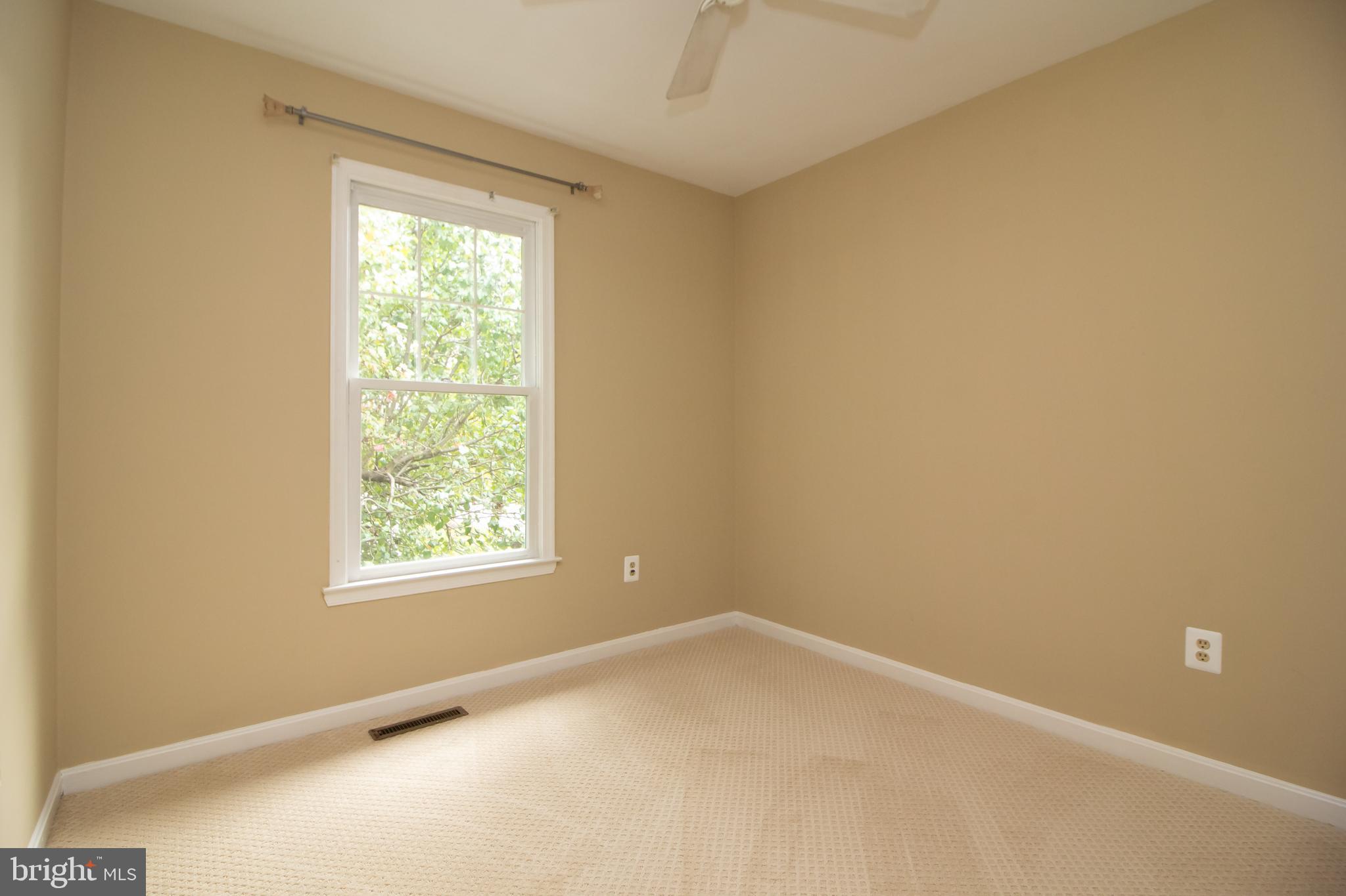 TOLL HOUSE - Residential