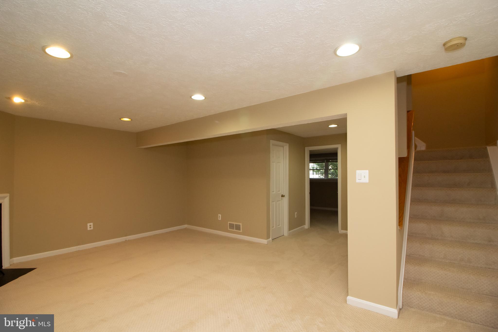 TOLL HOUSE - Residential