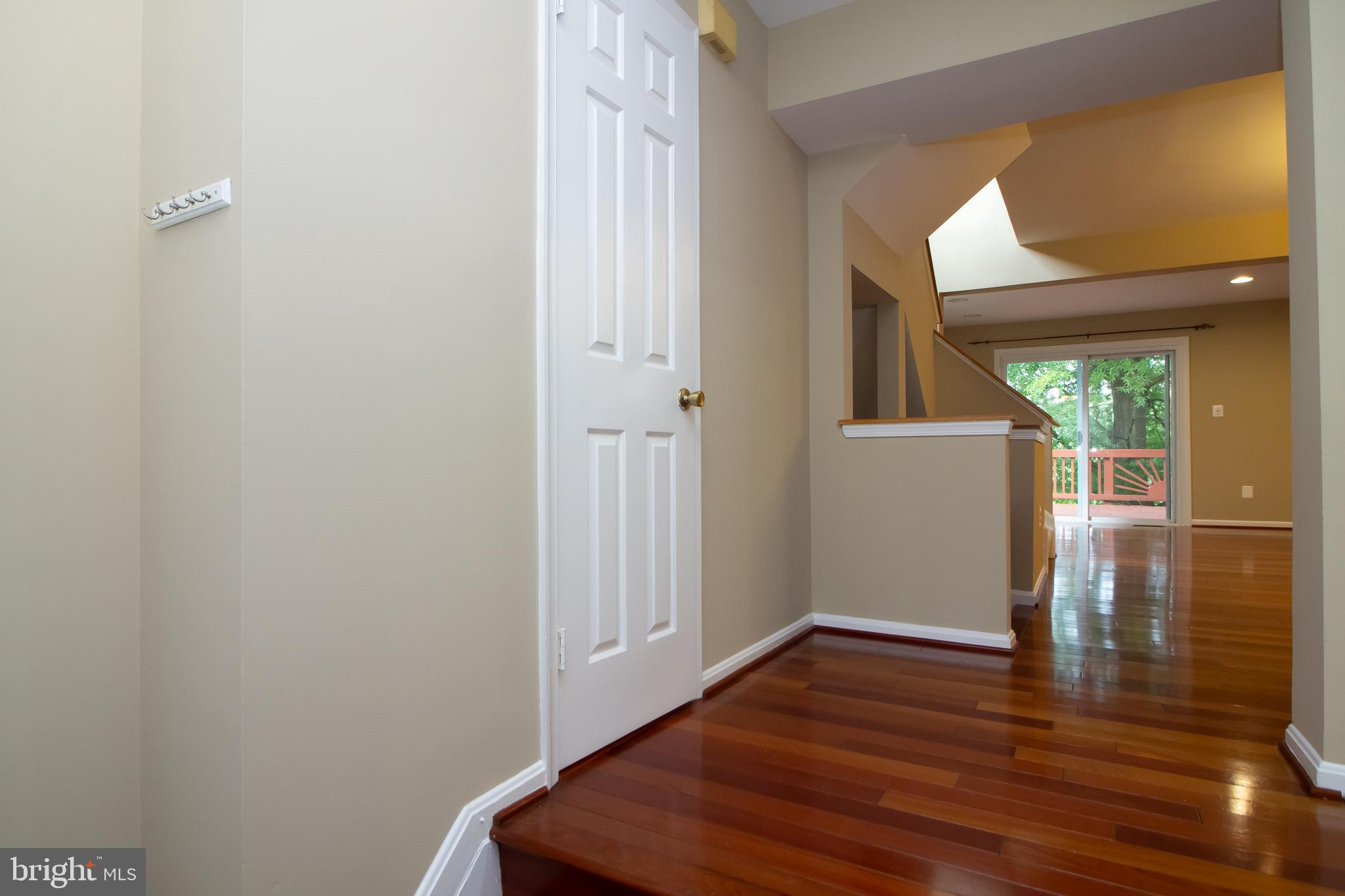 TOLL HOUSE - Residential