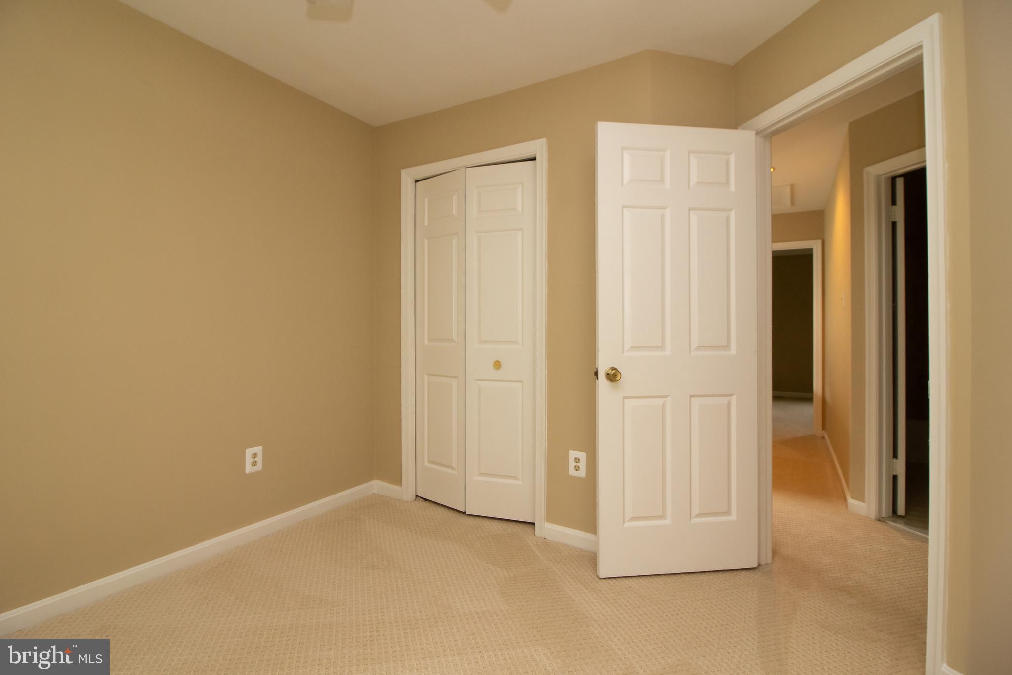 TOLL HOUSE - Residential