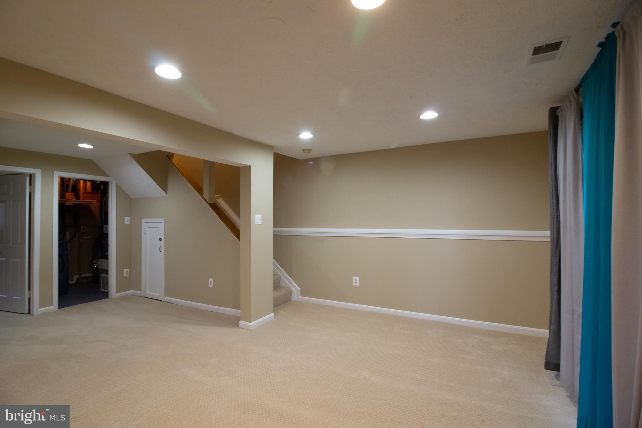 TOLL HOUSE - Residential