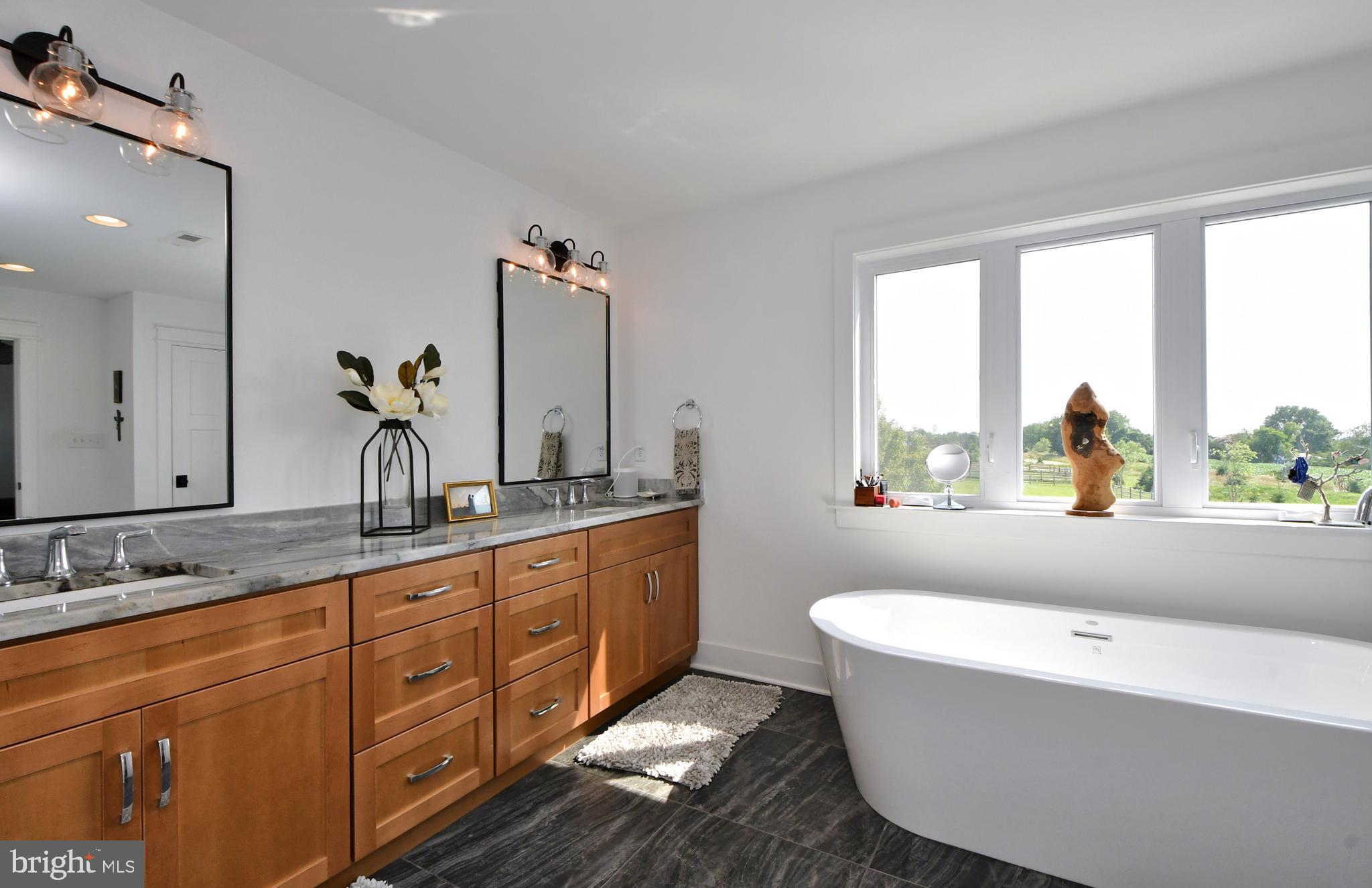 THE VINEYARD - Residential