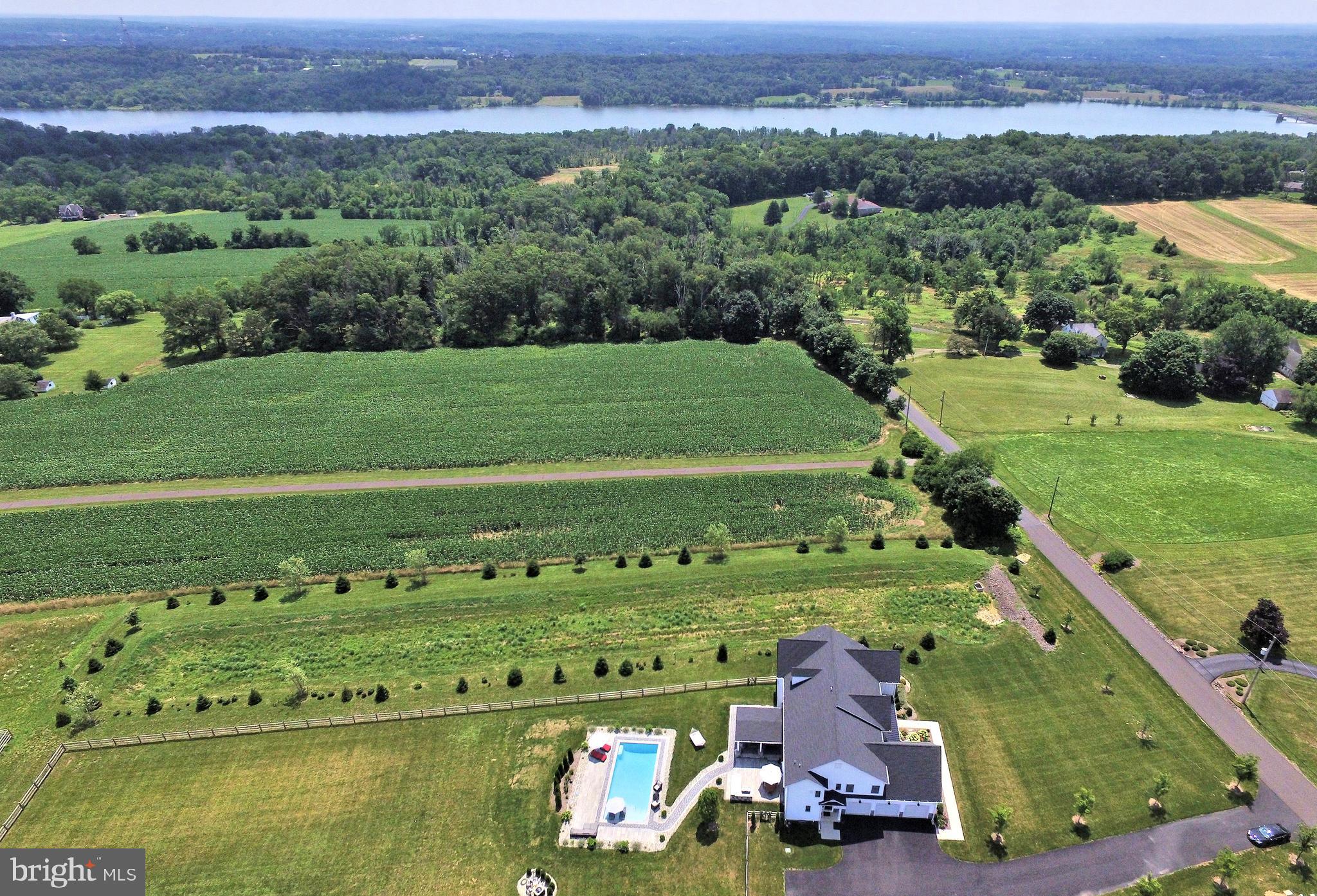 THE VINEYARD - Residential