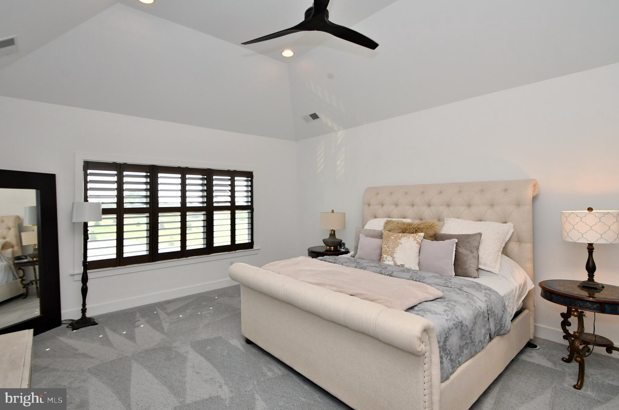 THE VINEYARD - Residential