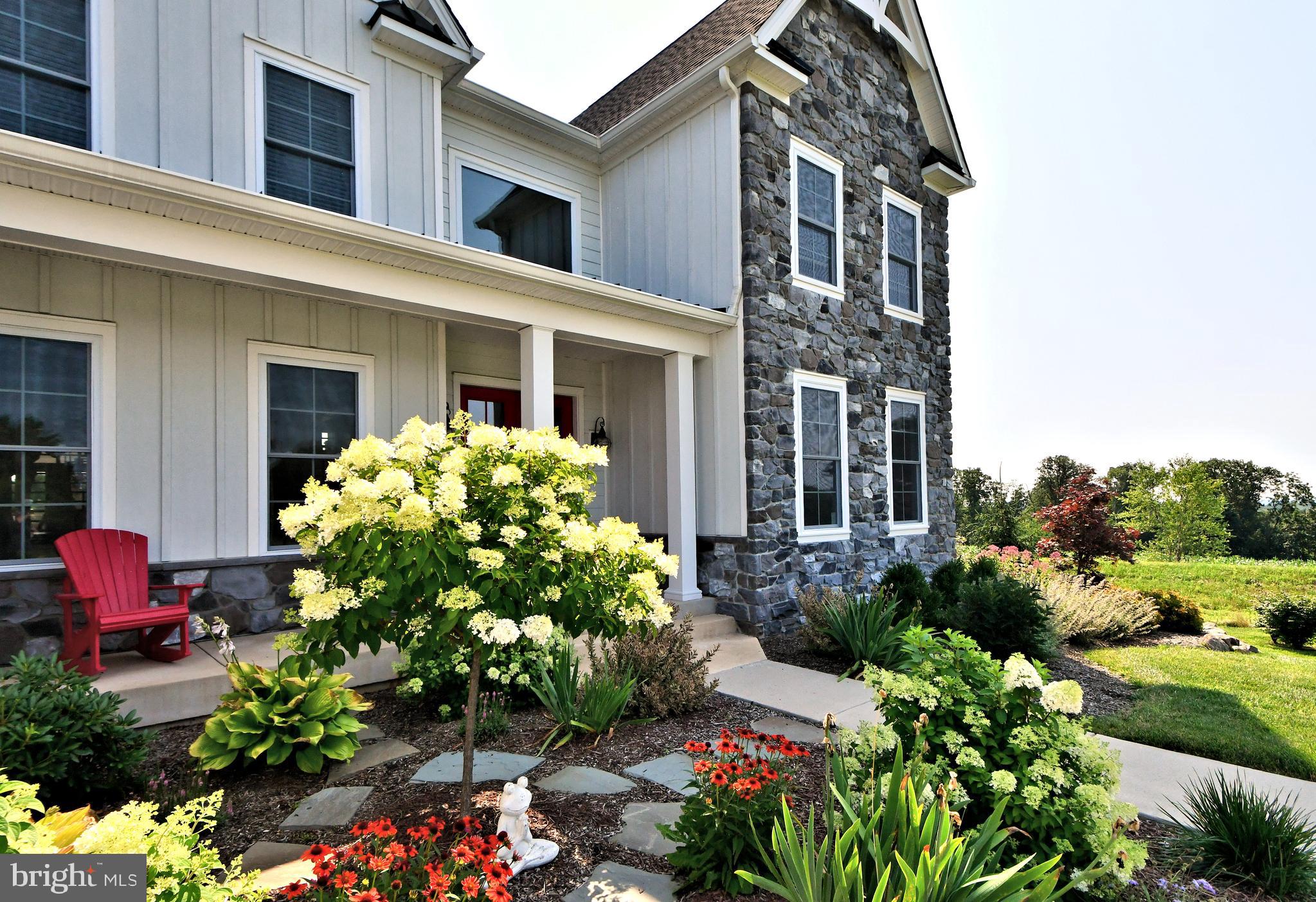 THE VINEYARD - Residential