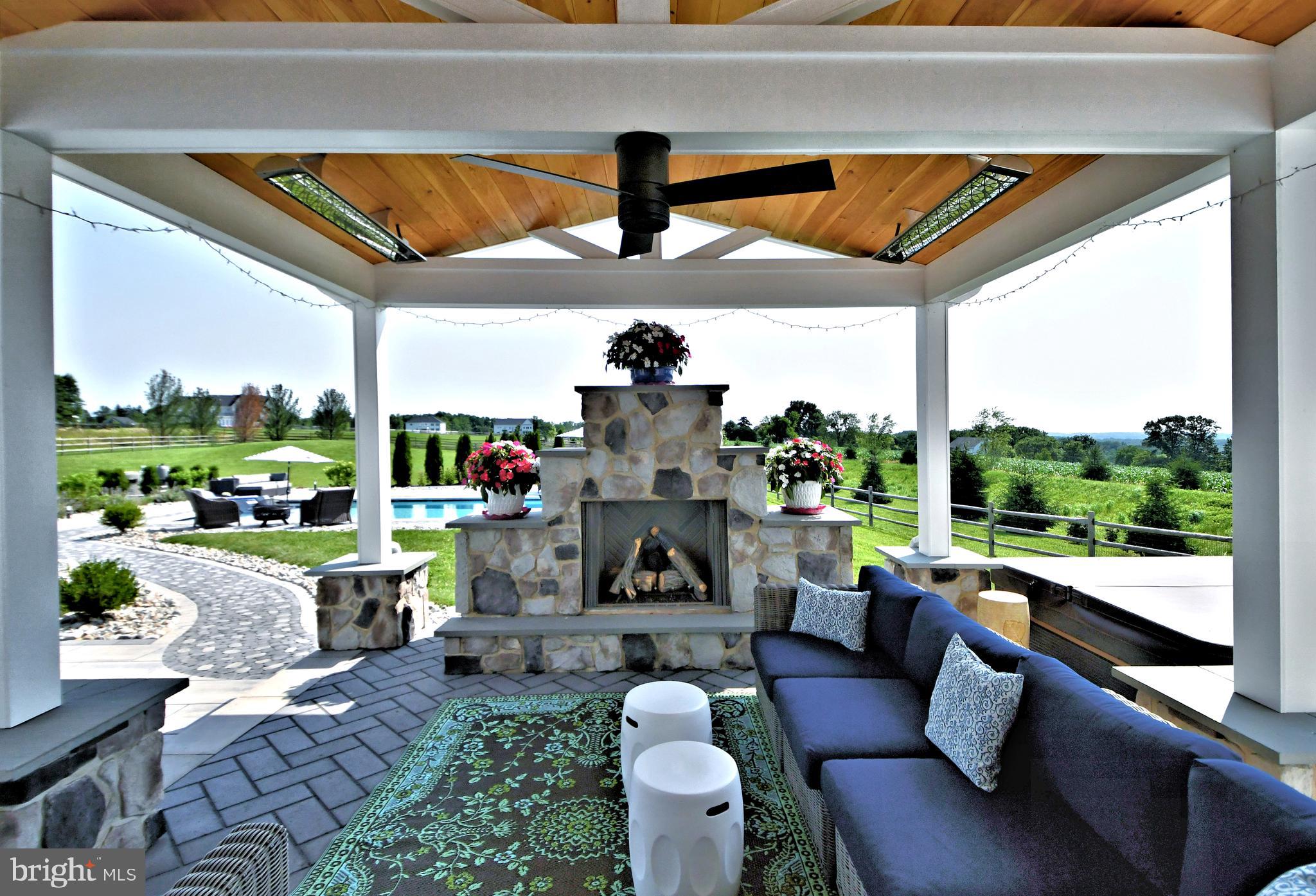 THE VINEYARD - Residential