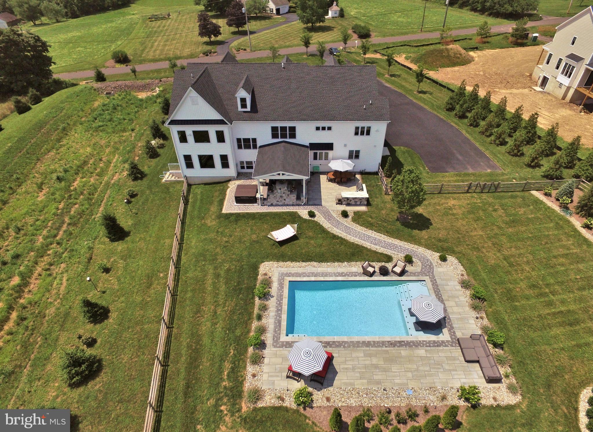 THE VINEYARD - Residential