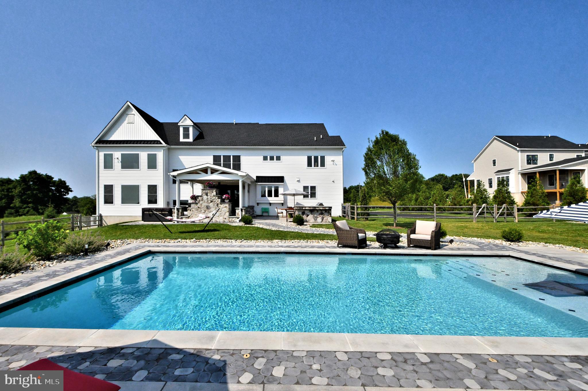 THE VINEYARD - Residential