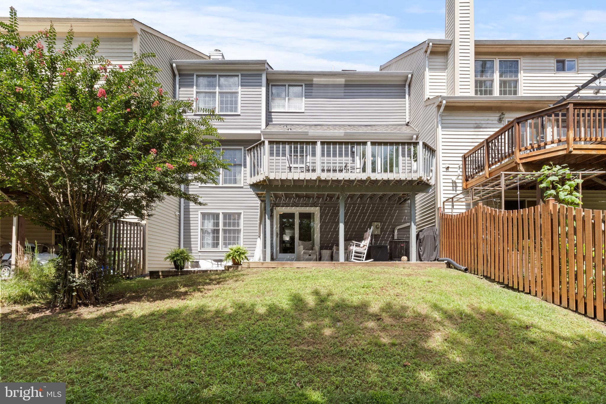 6554 PALISADES DRIVE