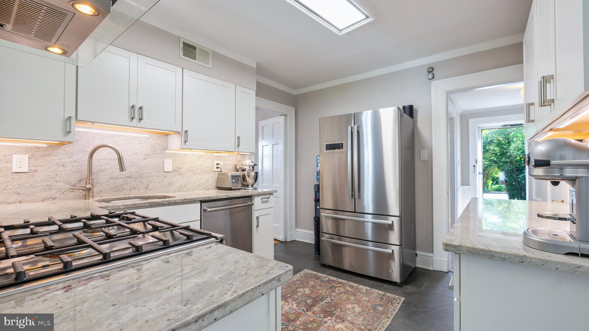 HUNTINGTON TERRACE - Residential